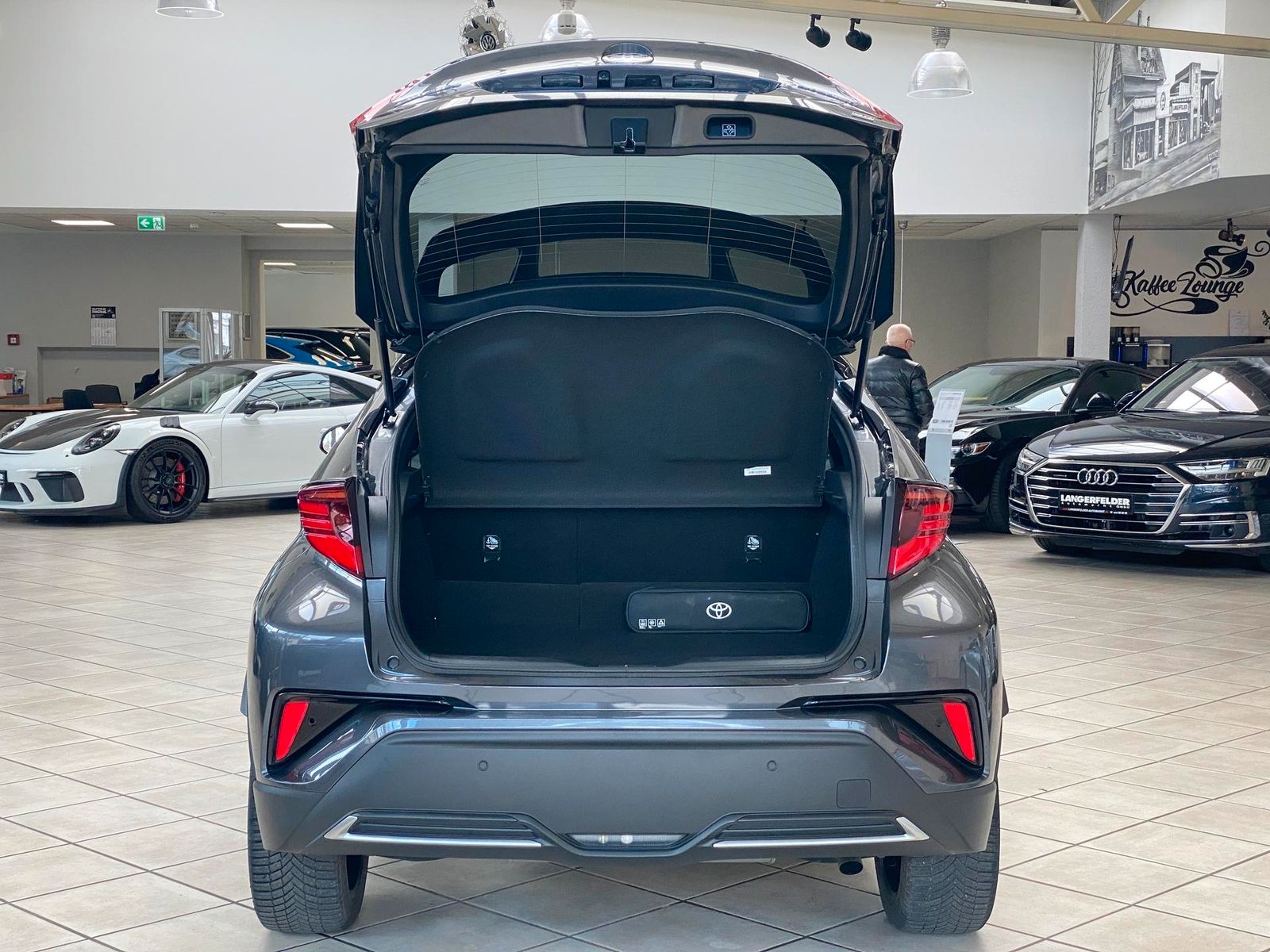 Toyota C-HR 2.0 Hybrid GR Sport - Samsaru's Car Outlet