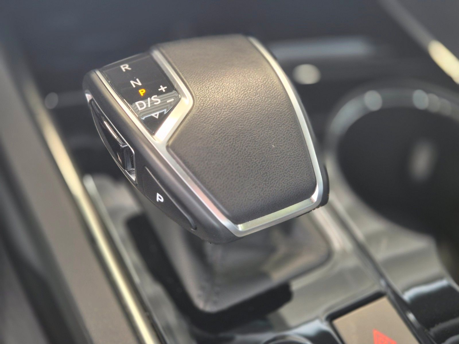 Volkswagen TOUAREG 3.0TSI ELEGANCE 4M eHYBRID - Samsaru's Car Outlet