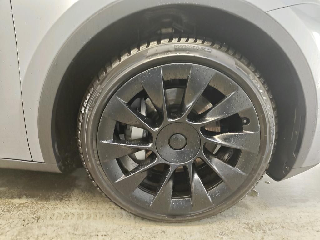 Tesla Model Y Long Range 351pk AWD 93% SoH [ TREKHAAK+