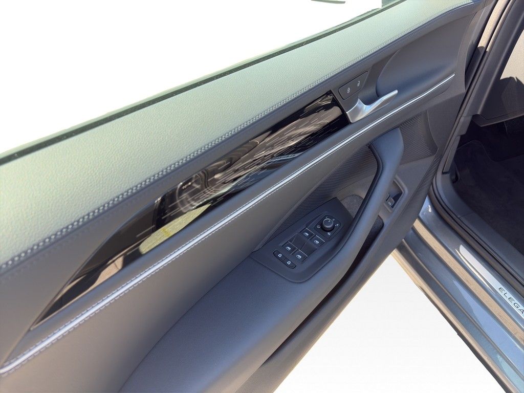 Volkswagen Passat Variant 1.5 e-Hybrid DSG Elegance DCC IQ-