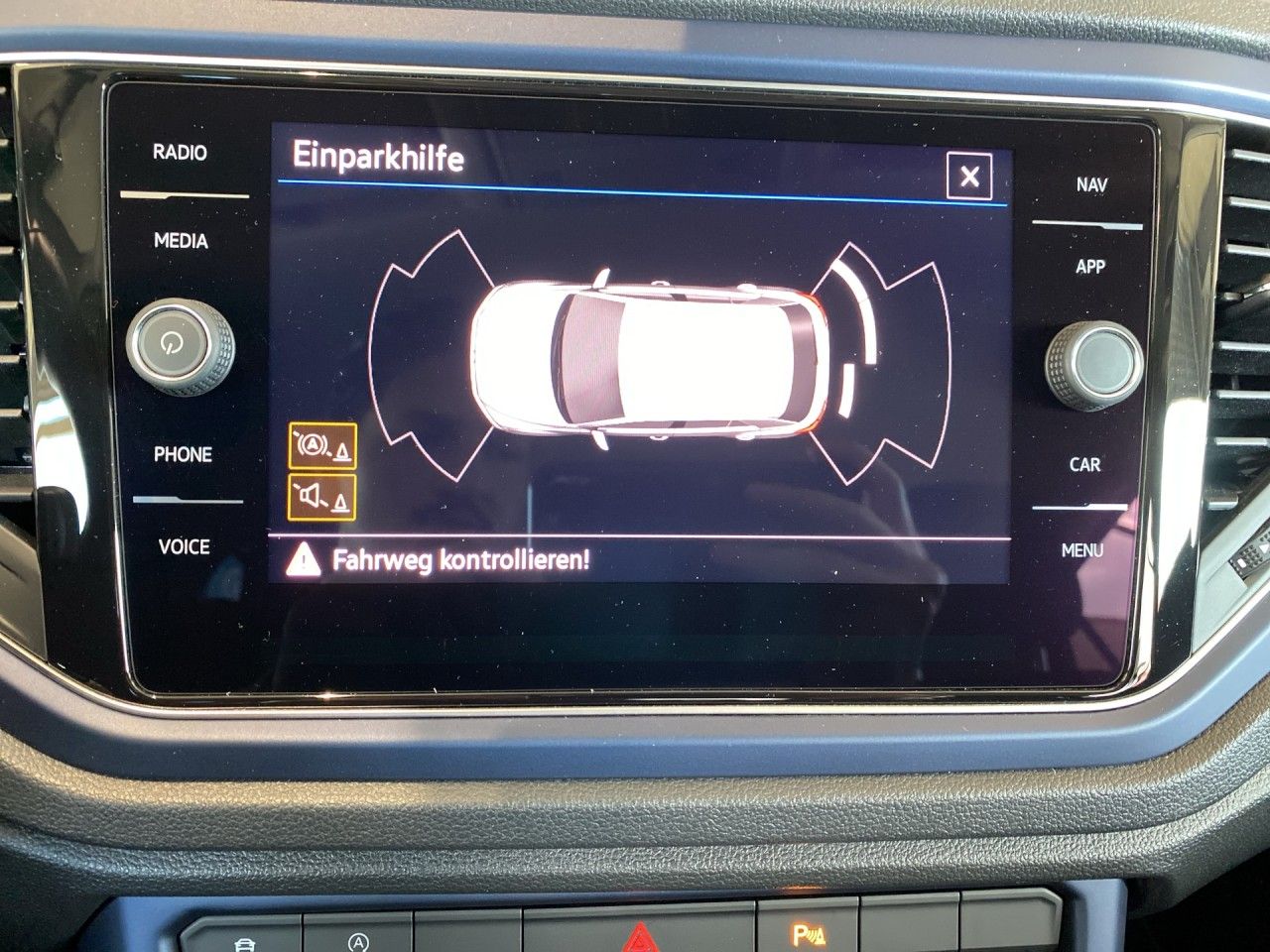 Volkswagen T-Roc 1.0 TSI United - Samsaru's Car Outlet