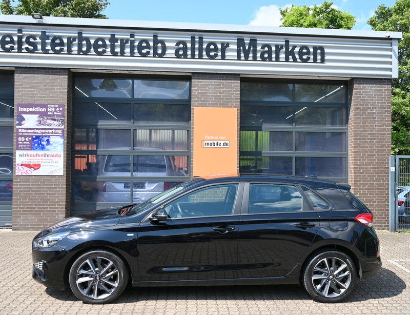 Hyundai i30 1.0 T-GDI - Samsaru's Car Outlet