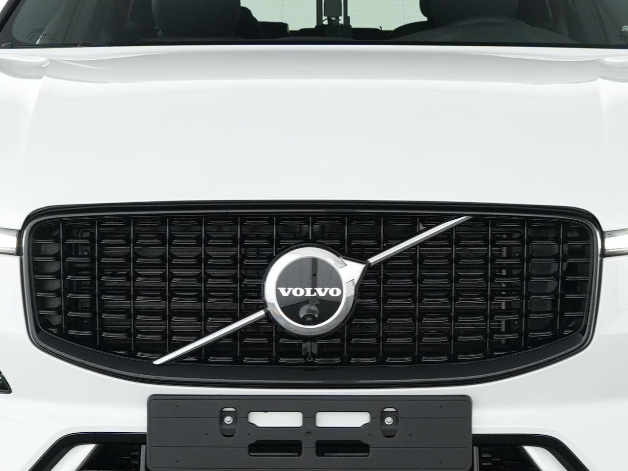 Volvo XC 60 XC60 Plus Dark Recharge Plug-In Hybrid AWD