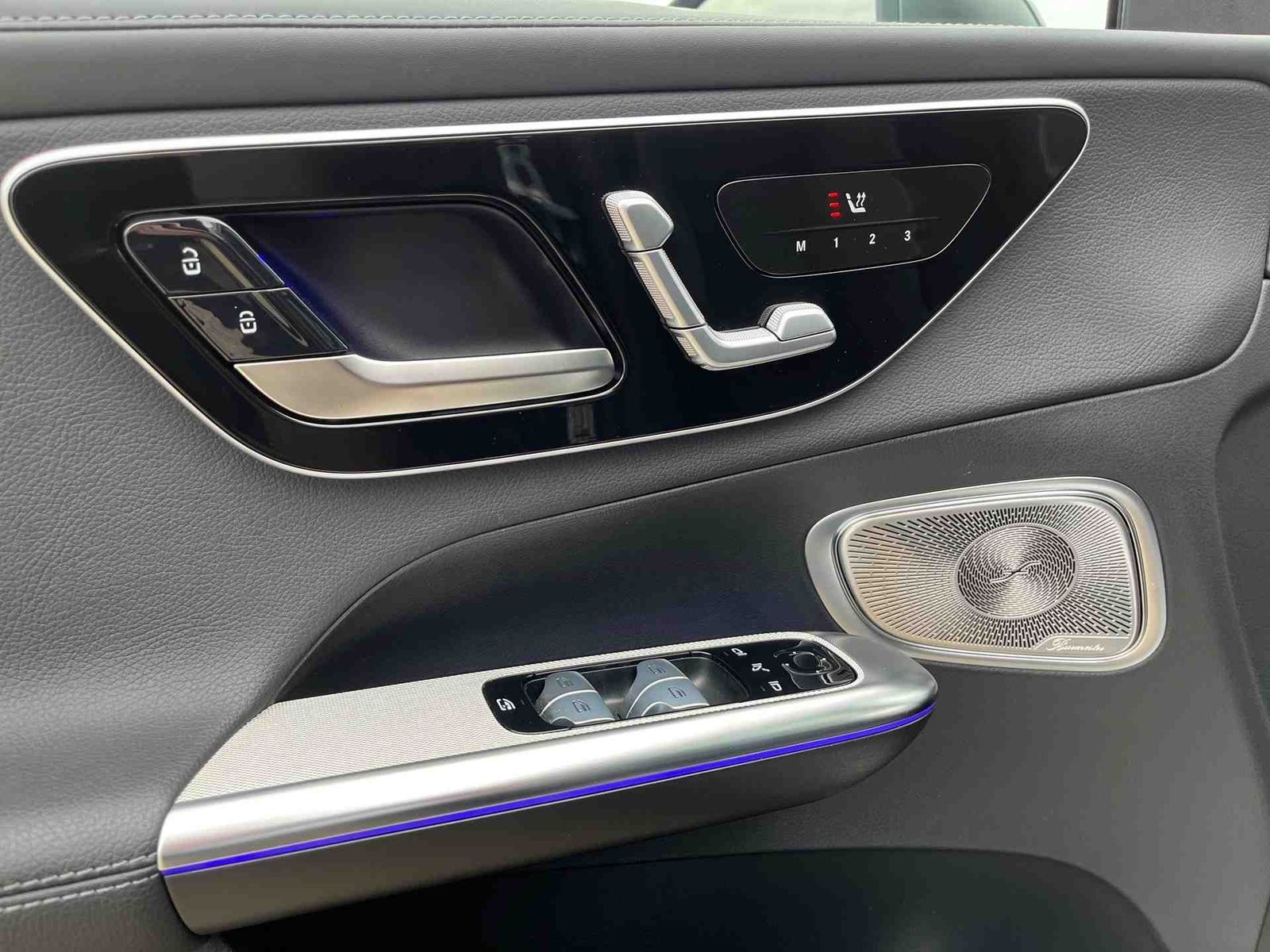 Mercedes-Benz GLC 300 d 4M AMG+Pano+Burm+HUD+AHK+H-LENK+AIR+36