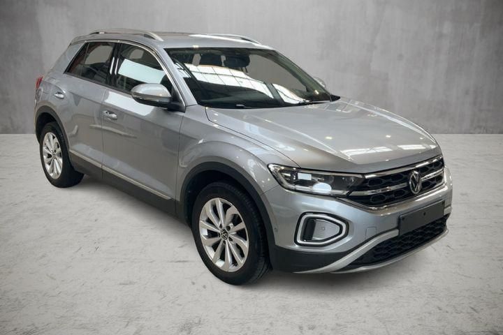 Volkswagen T-Roc Style 1.5 TSI - Samsaru's Car Outlet