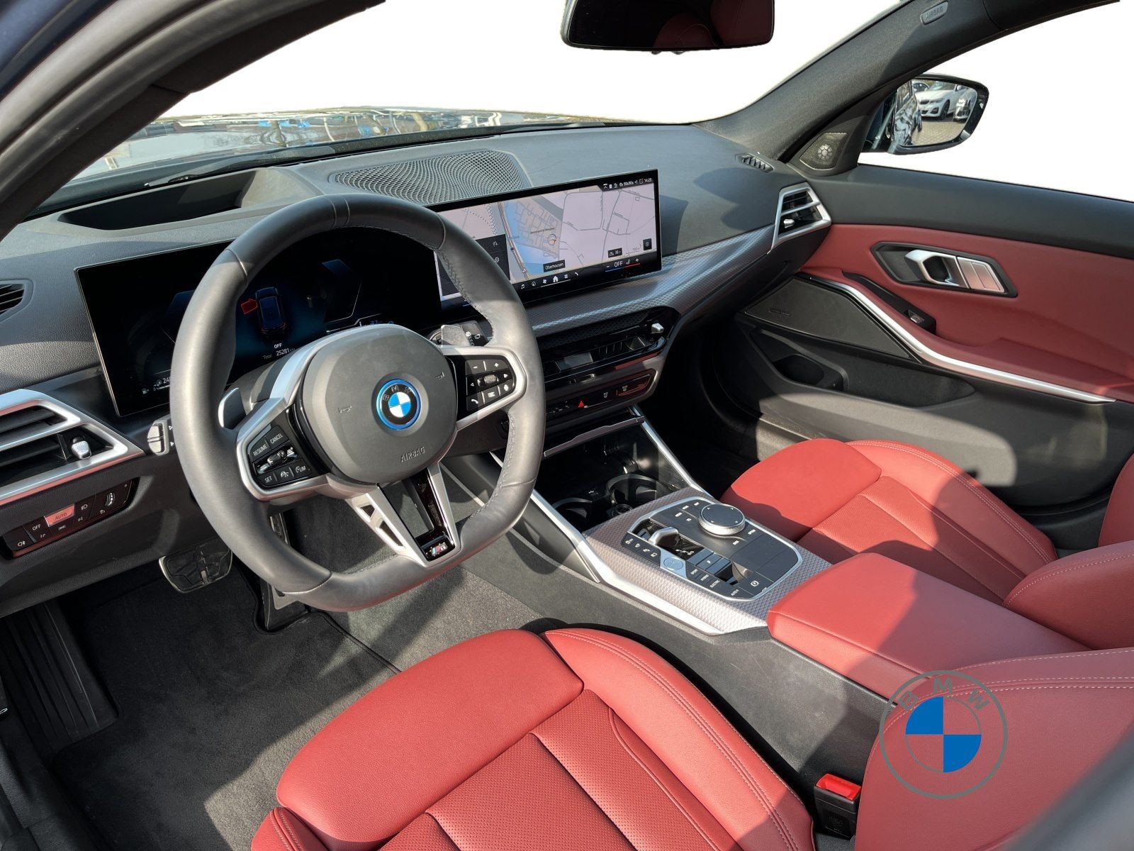 BMW 330e xDrive Touring M Sport 18"AHK Pano H&K