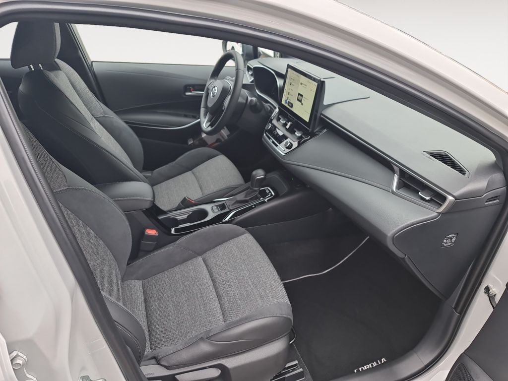 Toyota Corolla 1.8 Hybrid Touring Sports Teamplayer (ZE