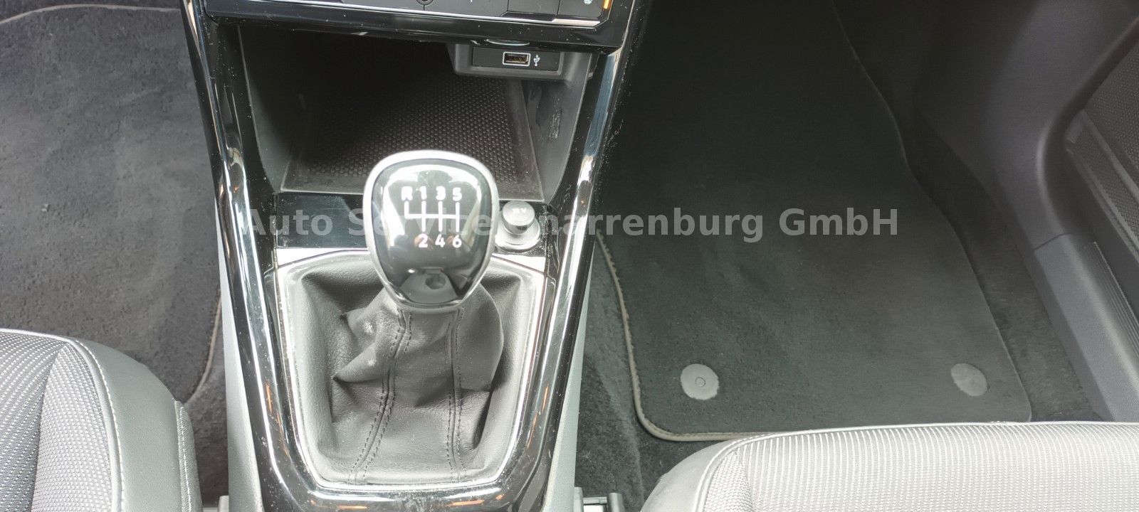 Volkswagen T-Cross - Samsaru's Car Outlet
