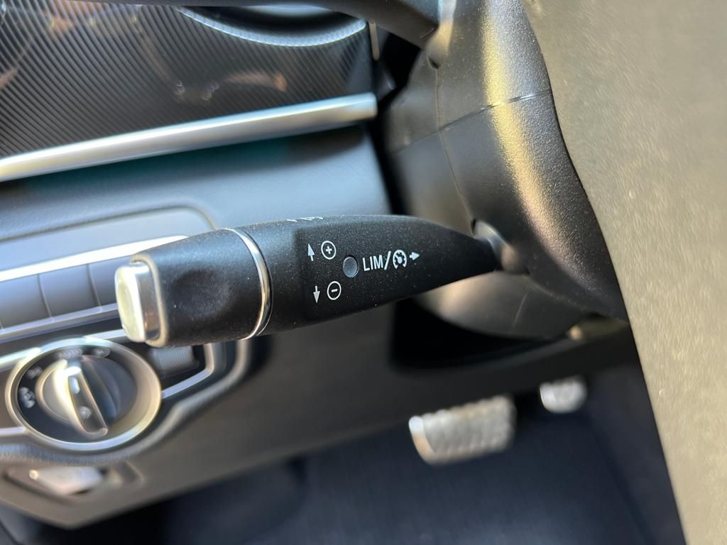 Mercedes-Benz V 250 d KOMPAKT EDTION - Samsaru's Car Outlet