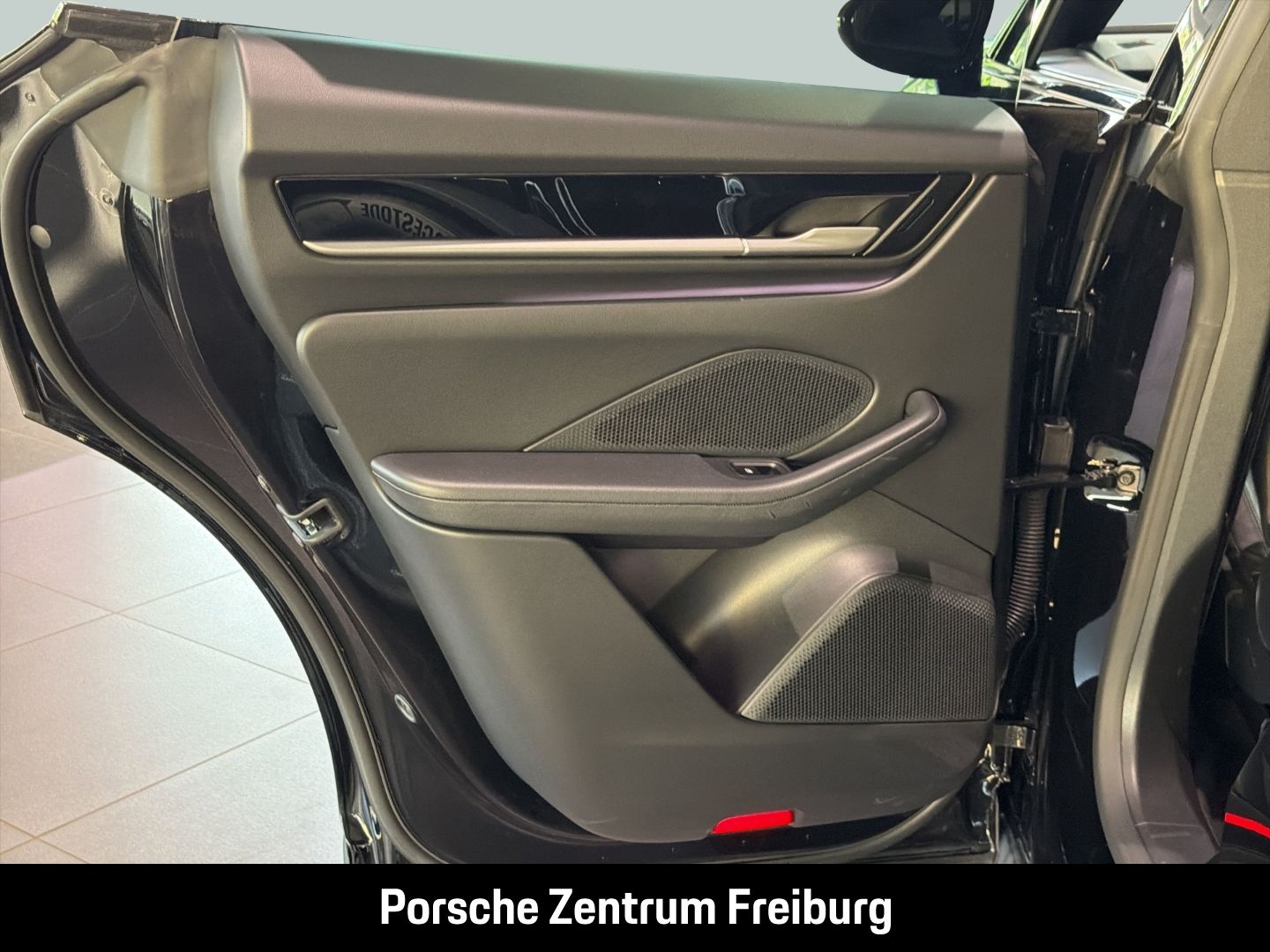 Porsche Macan 4 LED-Matrix lLuftfederung PASM 21-Zoll