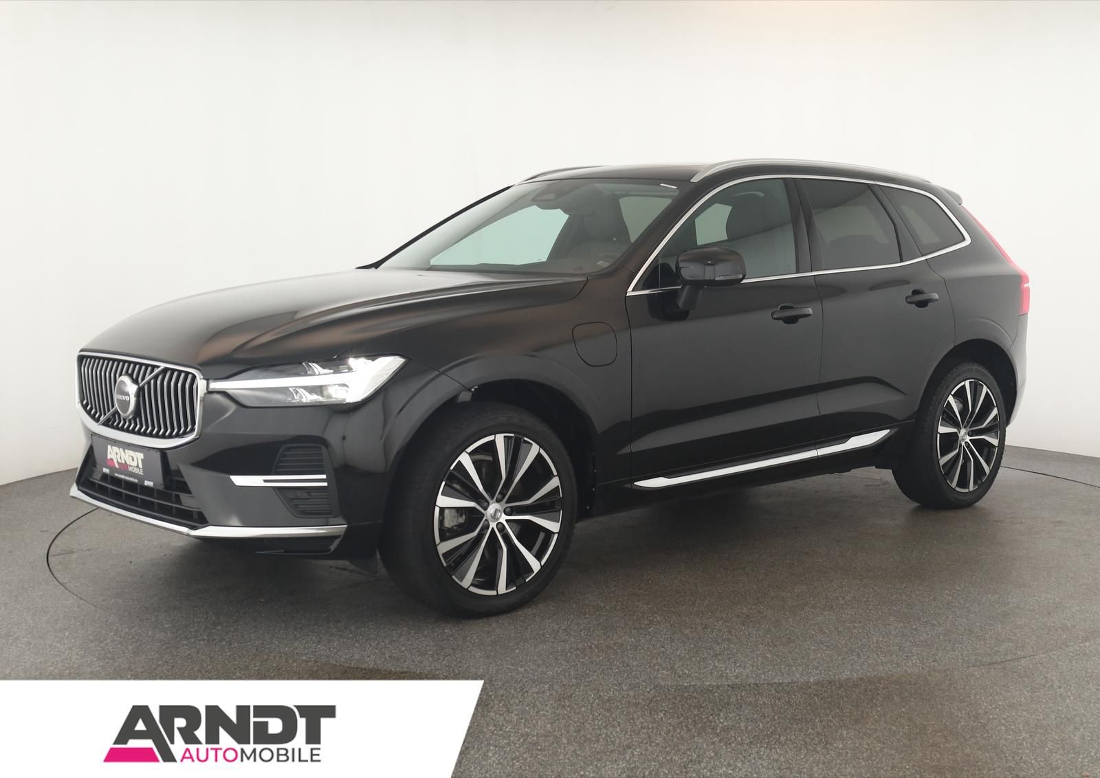 Volvo XC60 Recharge T6 AWD Core Pano Kam STHZ 20" AHK