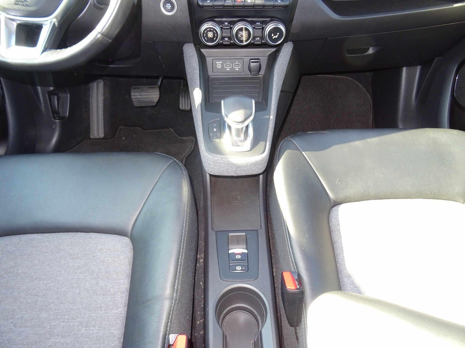 Renault Zoe Z.E. 50 Intens - Samsaru's Car Outlet