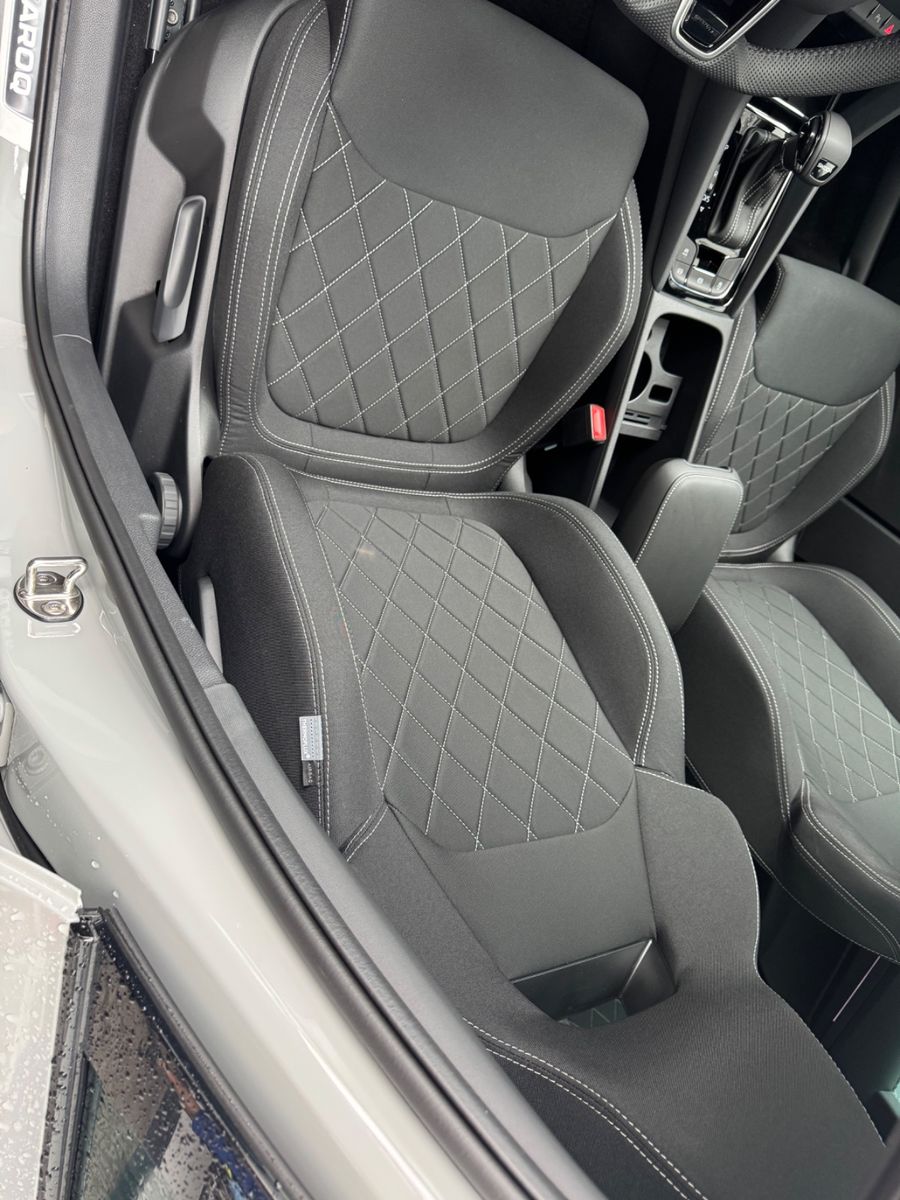 Skoda Karoq Sportline 1,5TSI DSG, Pano,AHK,19,360°,5Ja