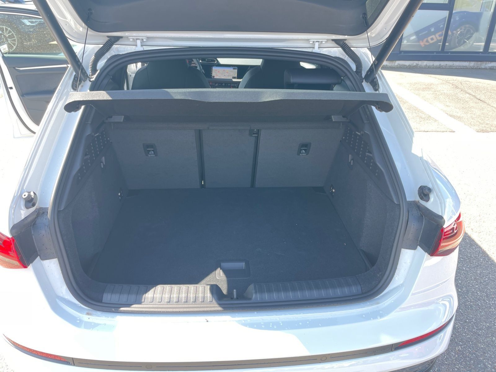 Audi A3 Sportback 35 TDI S-Tronic S-Line - Samsaru's Car Outlet