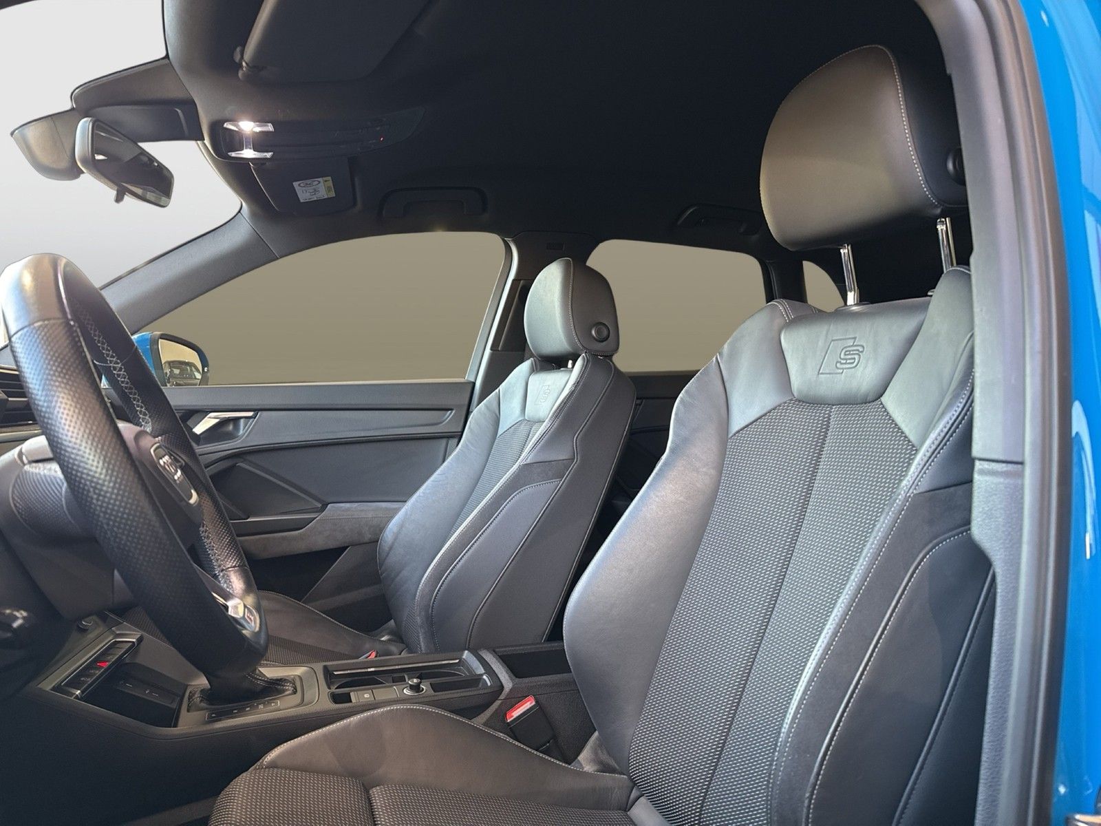 Audi Q3 35 quattro S LINE BLACKPAK AHK ACC LM20 NAVI+