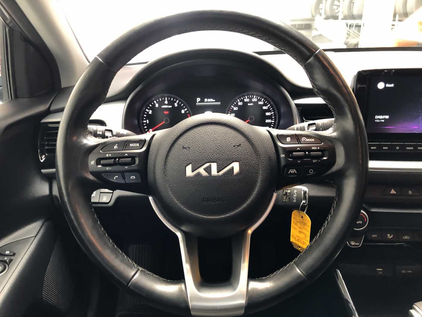 Kia Stonic 1.0i T DCT Vision - Samsaru's Car Outlet