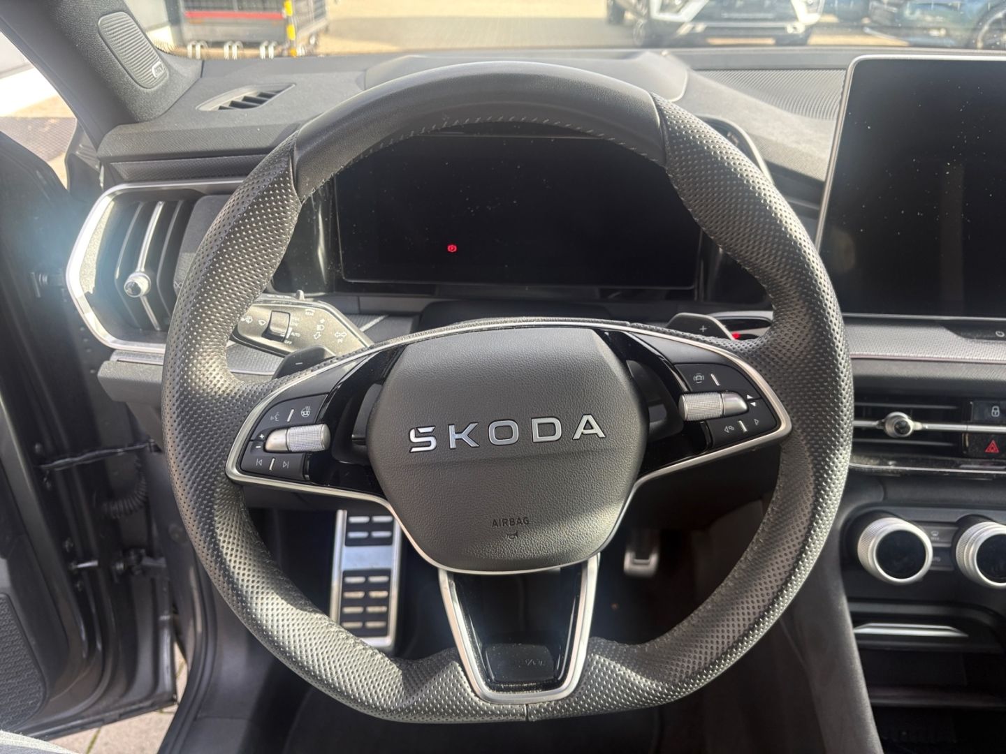 Skoda Kodiaq Sportline 2.0 TDI 142kW 4x4 ''AHK''Pano-S
