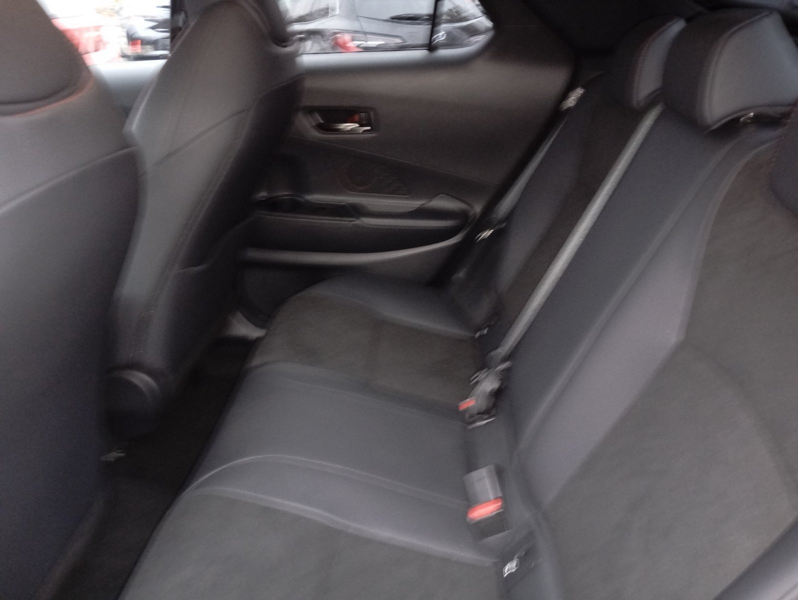 Toyota C-HR 2.0l Hybrid AWD GR Sport Premiere