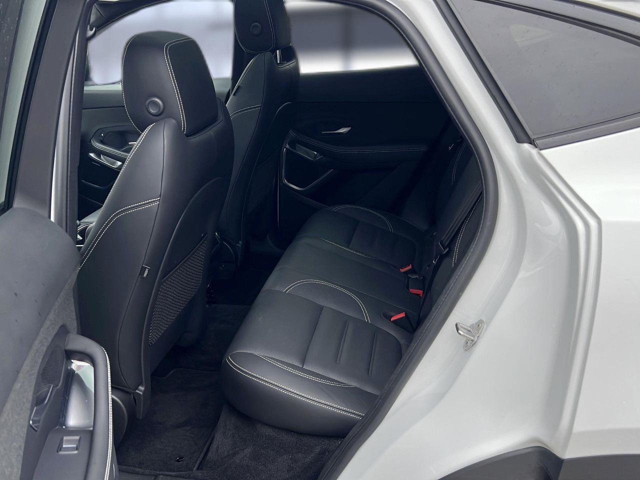 Jaguar E-Pace P250 AWD R-Dynamic Black