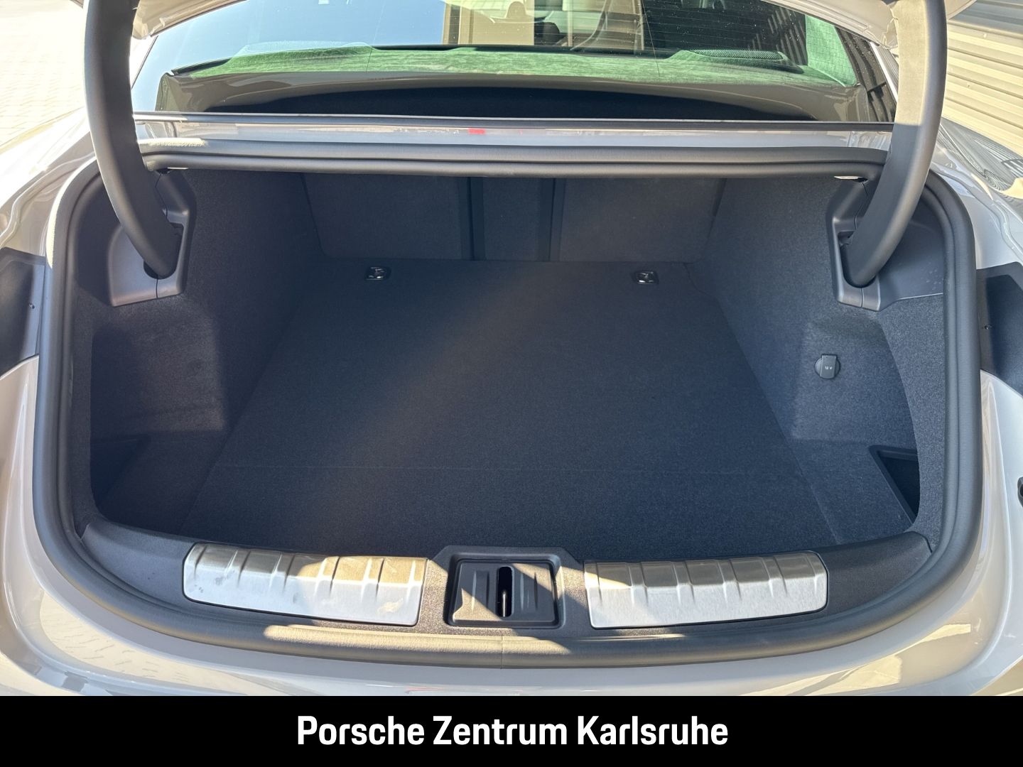 Porsche Taycan GTS BOSE InnoDrive Rückfahrkamera LED