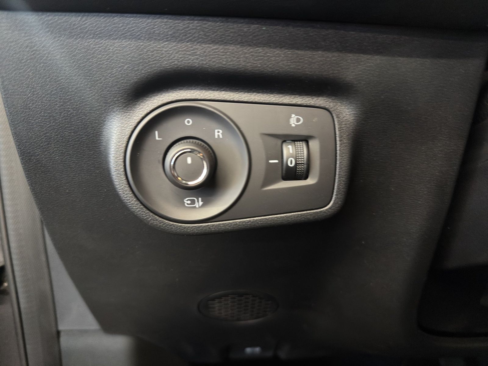 MG ZS Luxury 1.5 Hybrid+ Autom LED ACC RFK SHZ PDC