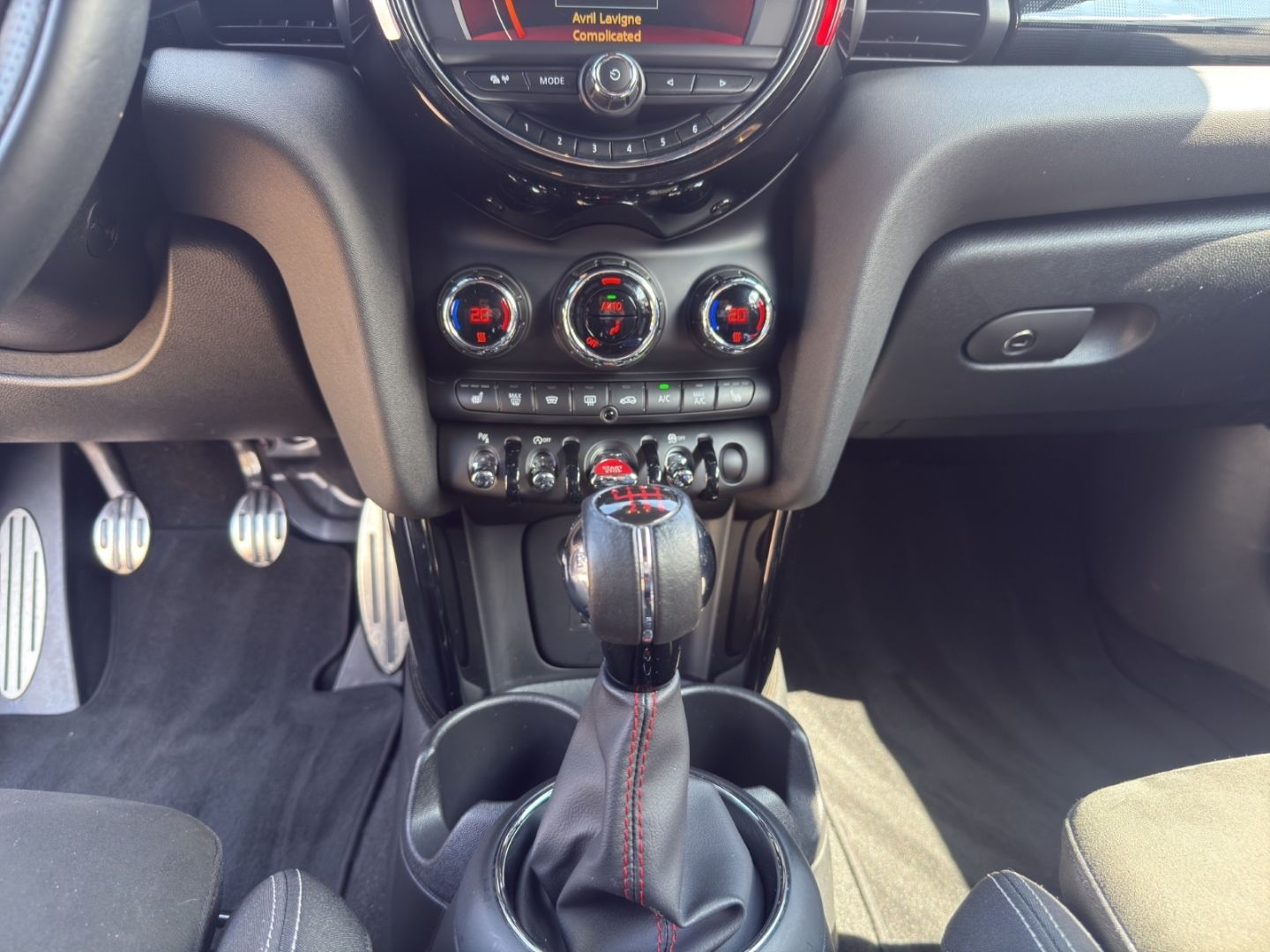 MINI Cooper Cabrio JCW - Samsaru's Car Outlet