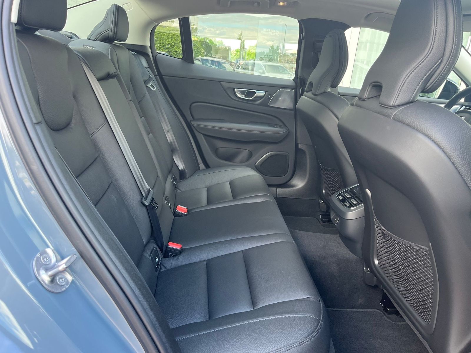 Volvo S60 B5 AWD Ultimate Dark Auto