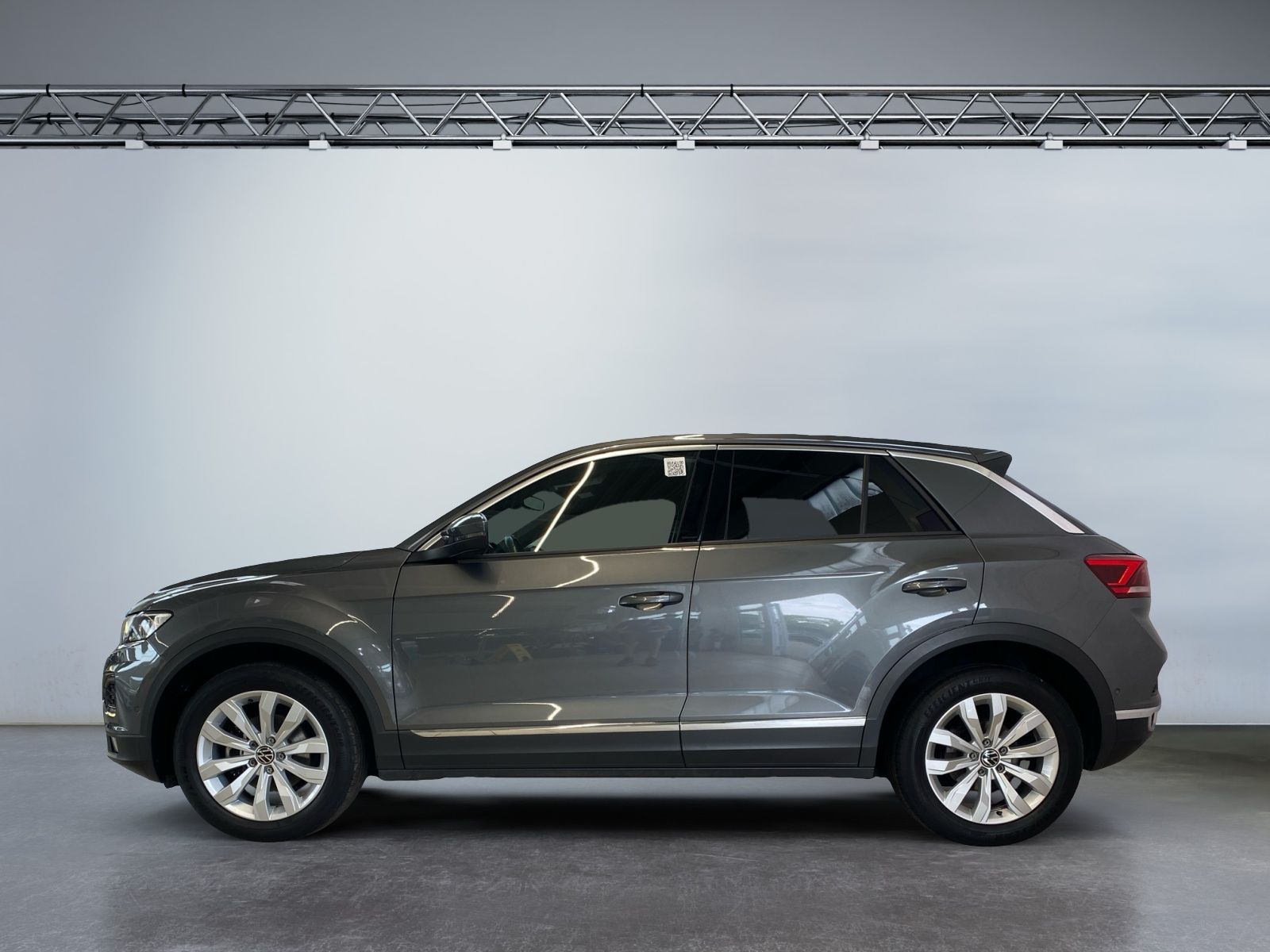 Volkswagen T-Roc Sport 1.5 TSI - Samsaru's Car Outlet