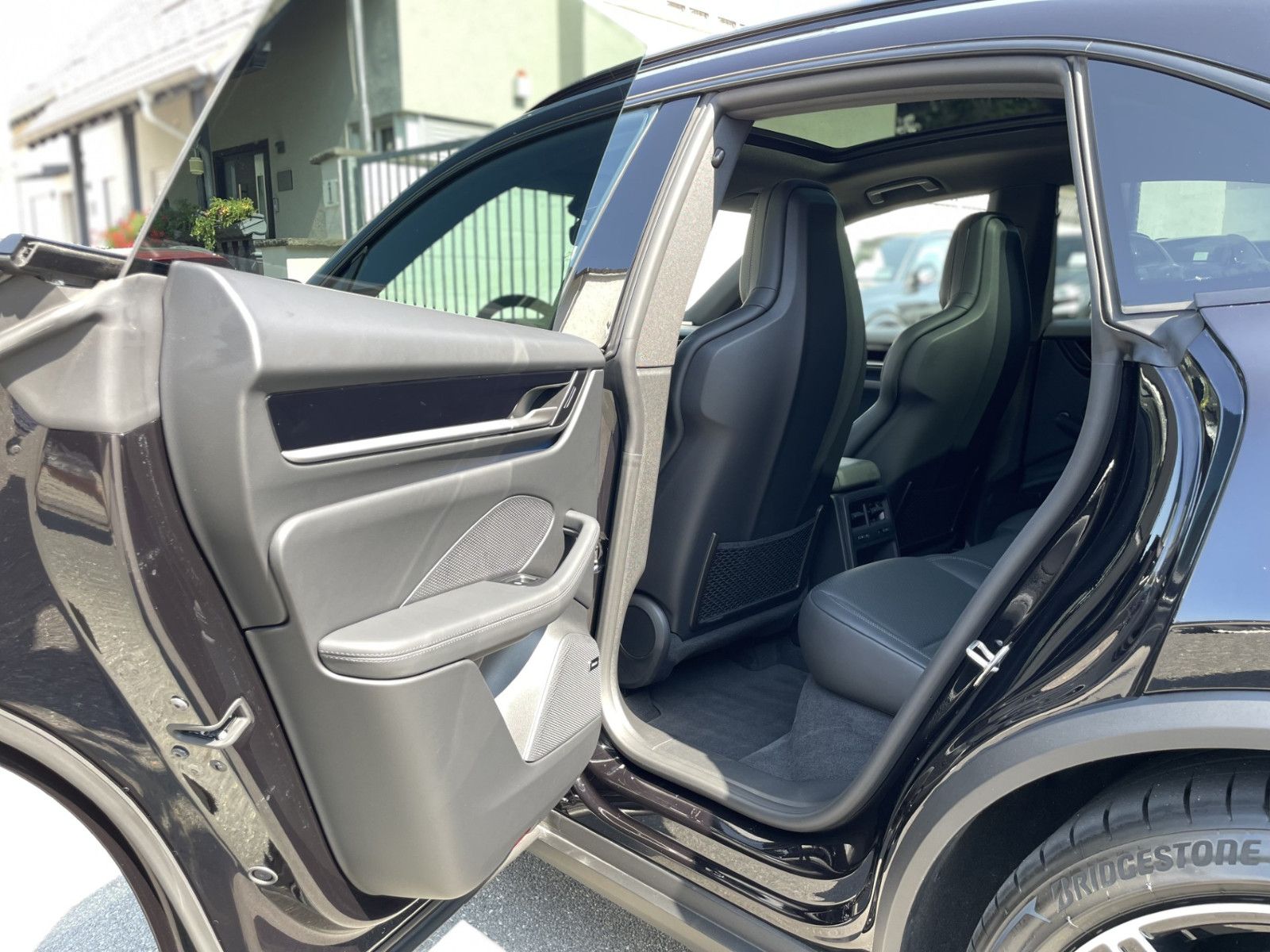Porsche Macan 4 |ACC|22"|Pano|3.Disp|SportChro|PASM|360°
