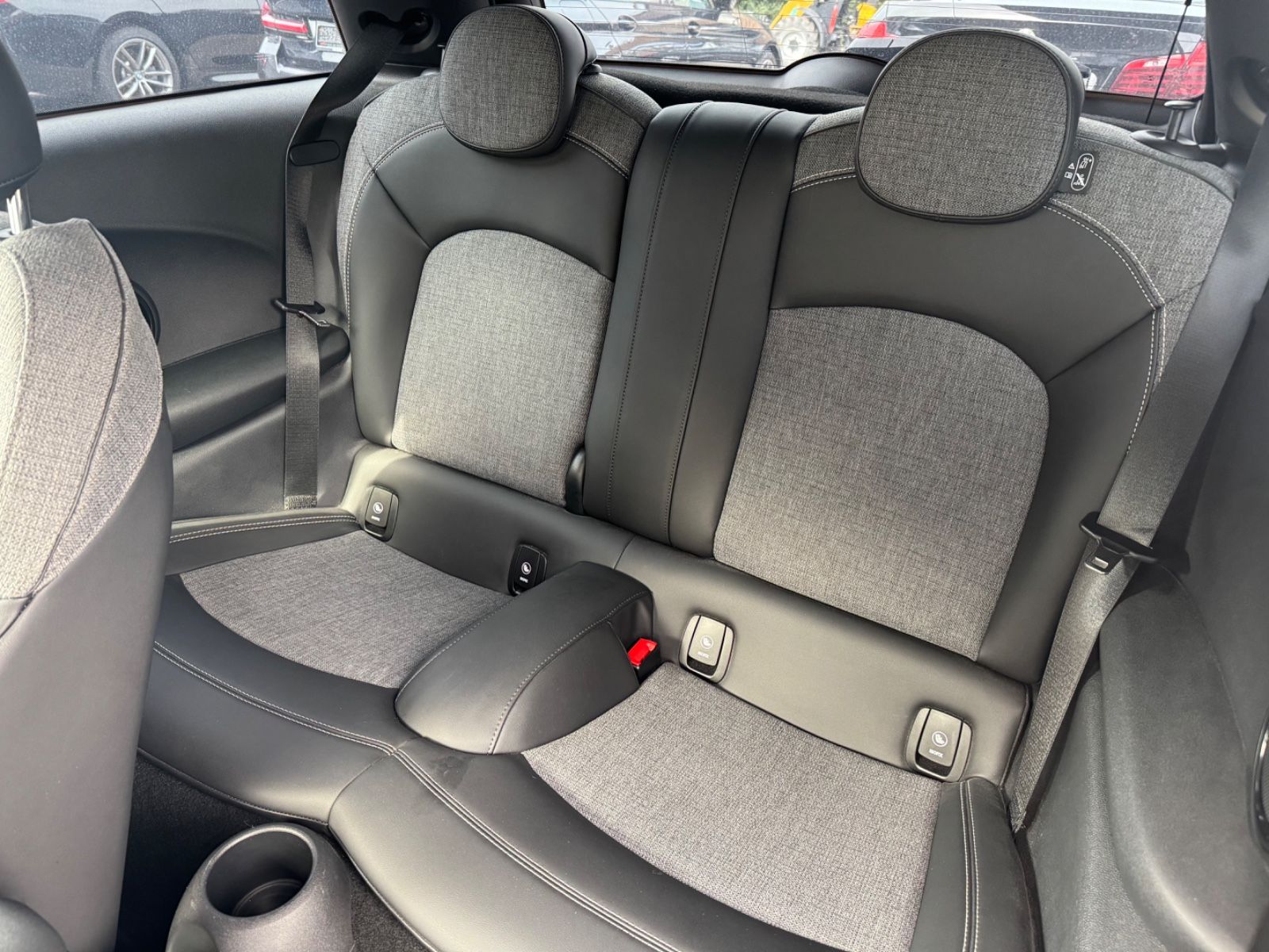 MINI One Chili - Samsaru's Car Outlet