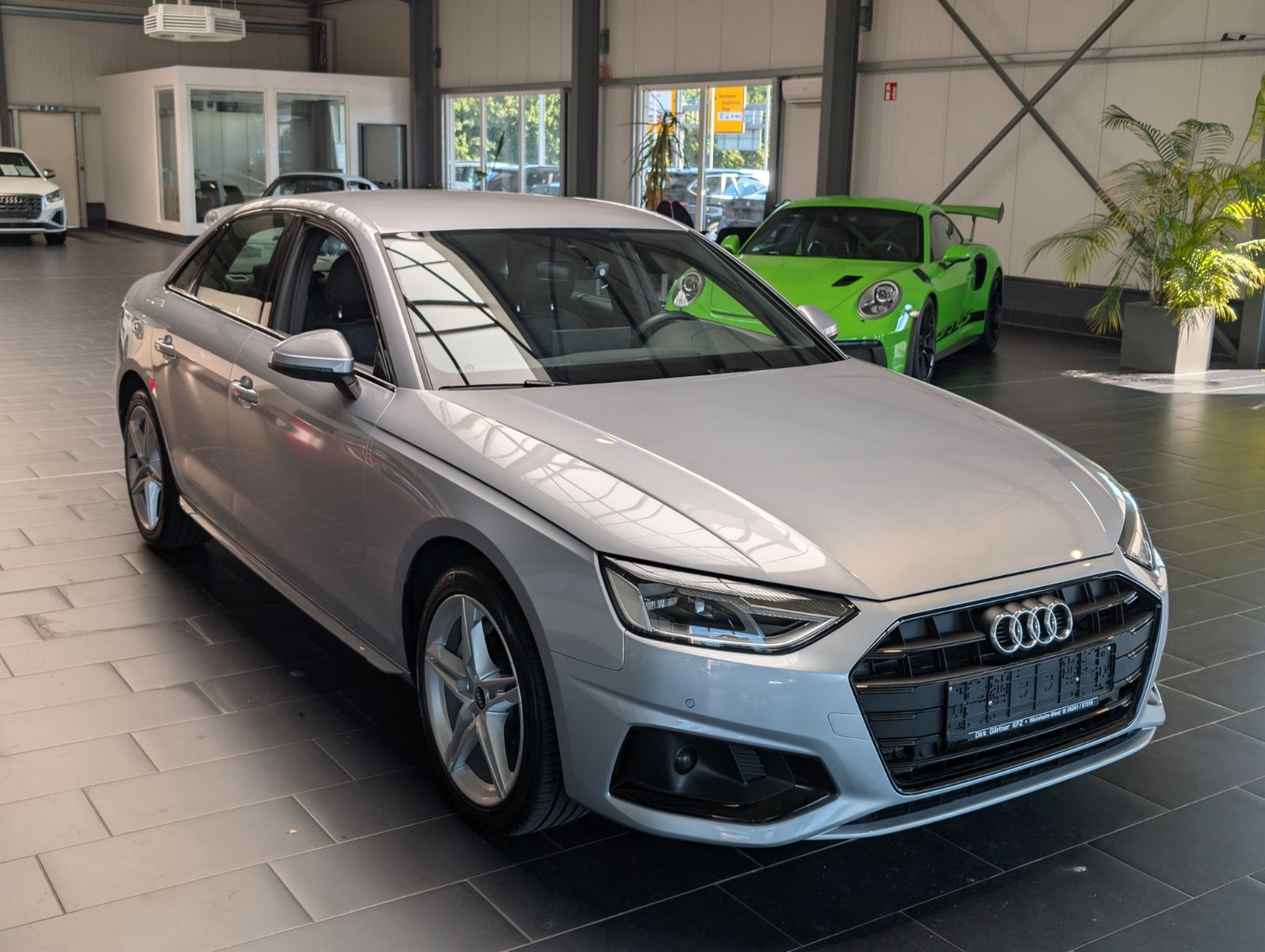 Audi A4 40 TDI S tronic advanced - Samsaru's Car Outlet