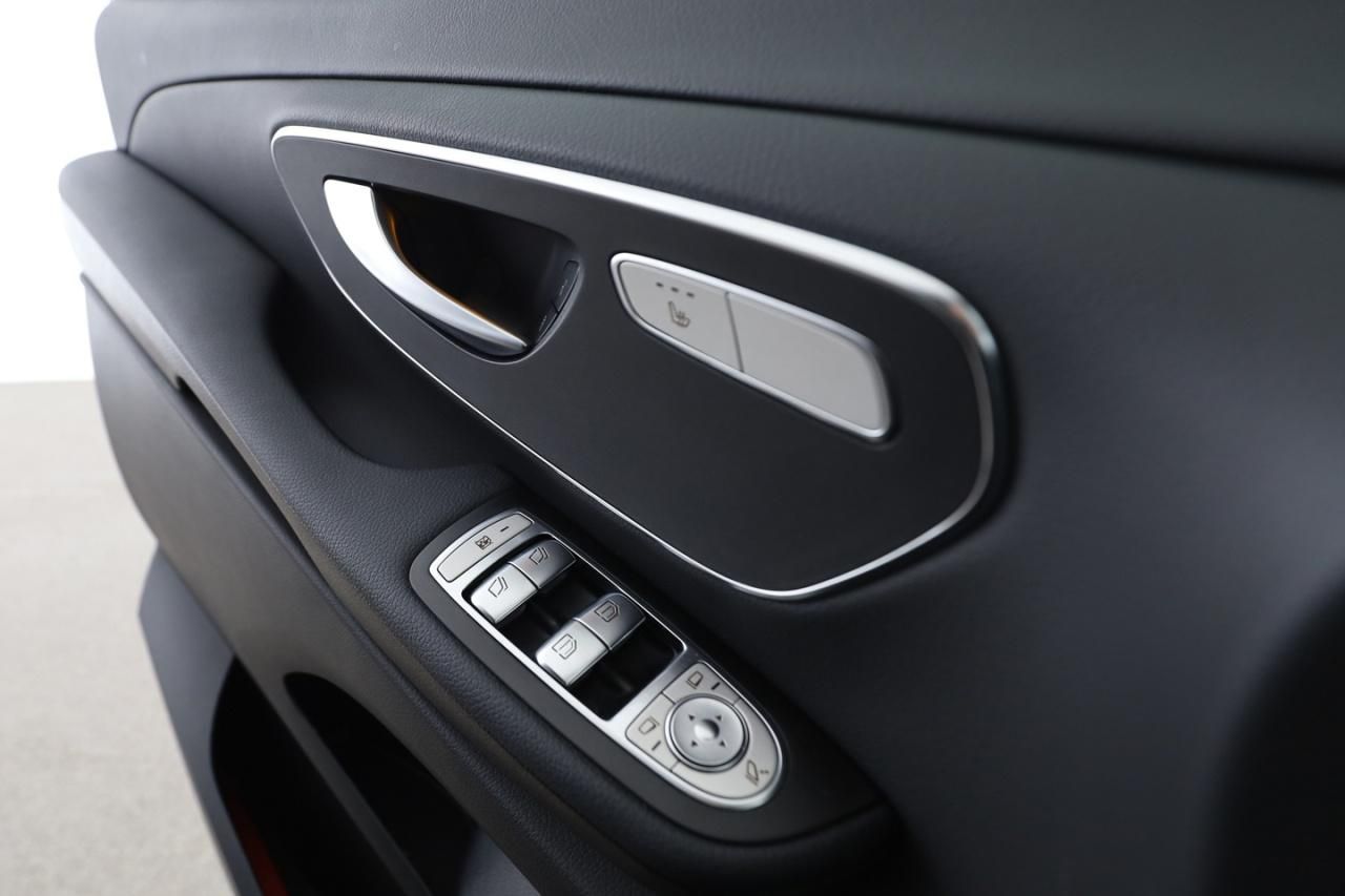 Mercedes-Benz V 300 d Lang - Samsaru's Car Outlet