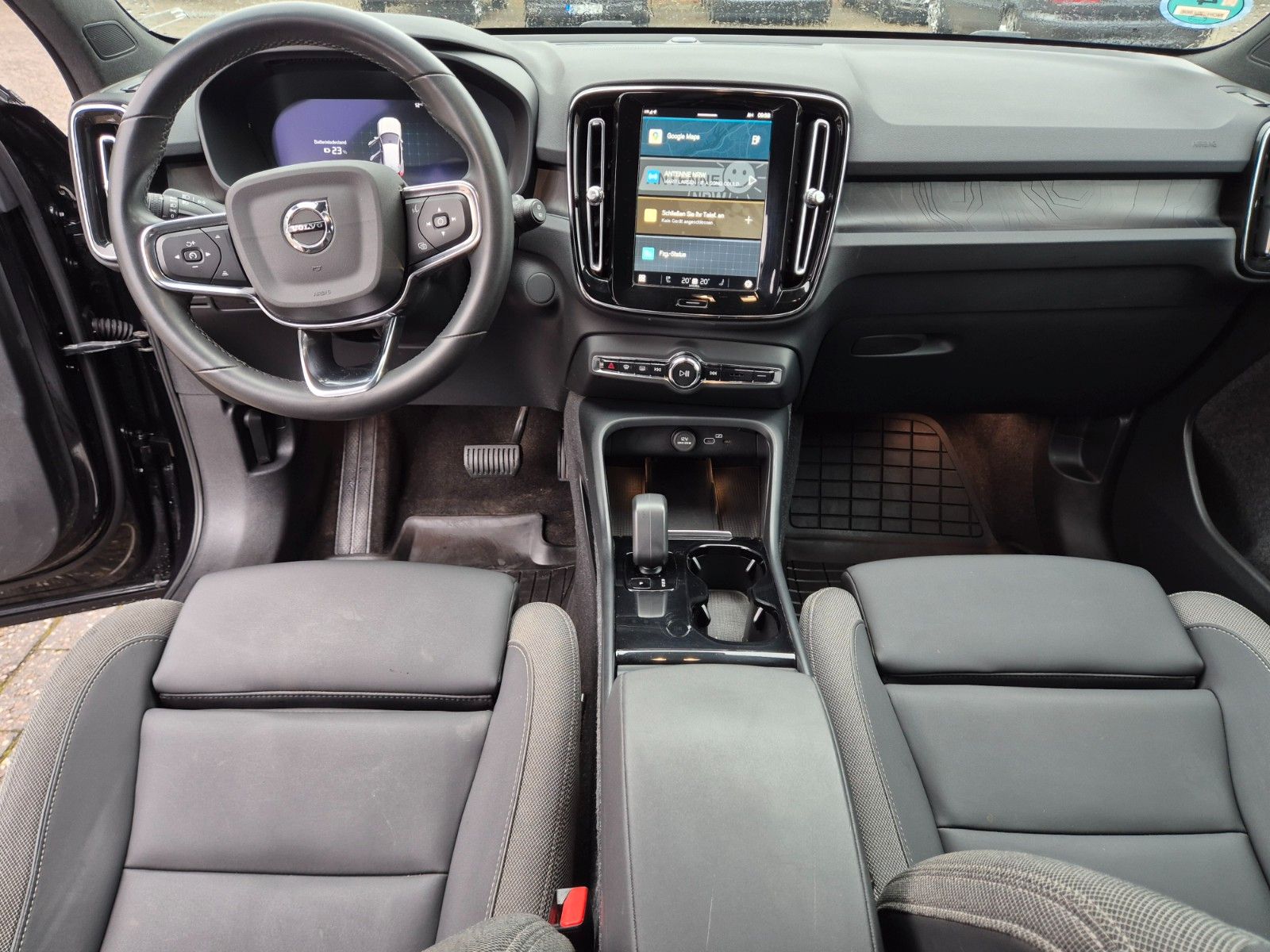 Volvo XC40 Twin Motor Plus Recharge Pure Electric AWD