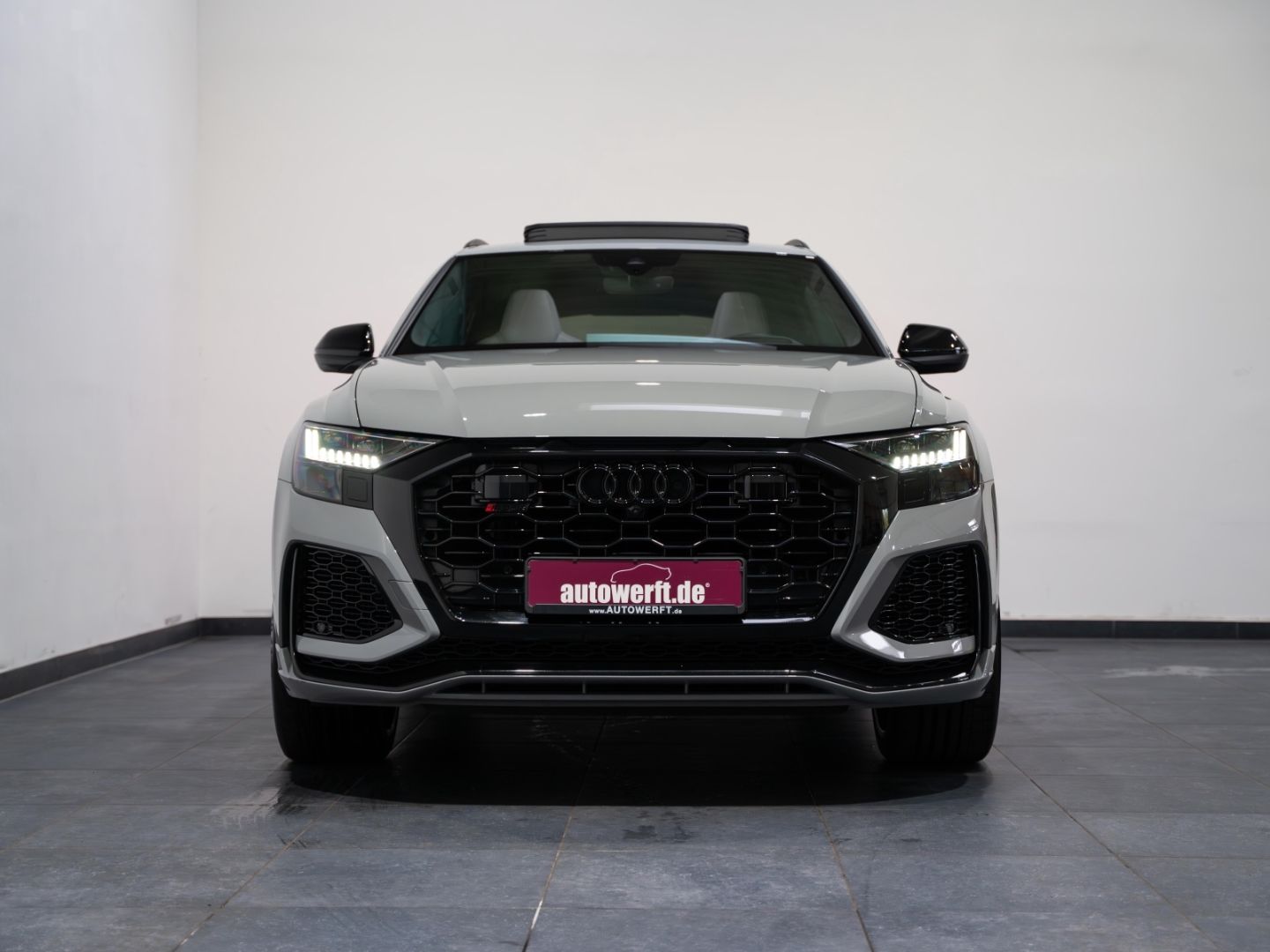 Audi RSQ8 4.0 TFSI QU PANO EXCLUSIVE DYNAMIK+ KERAMIK