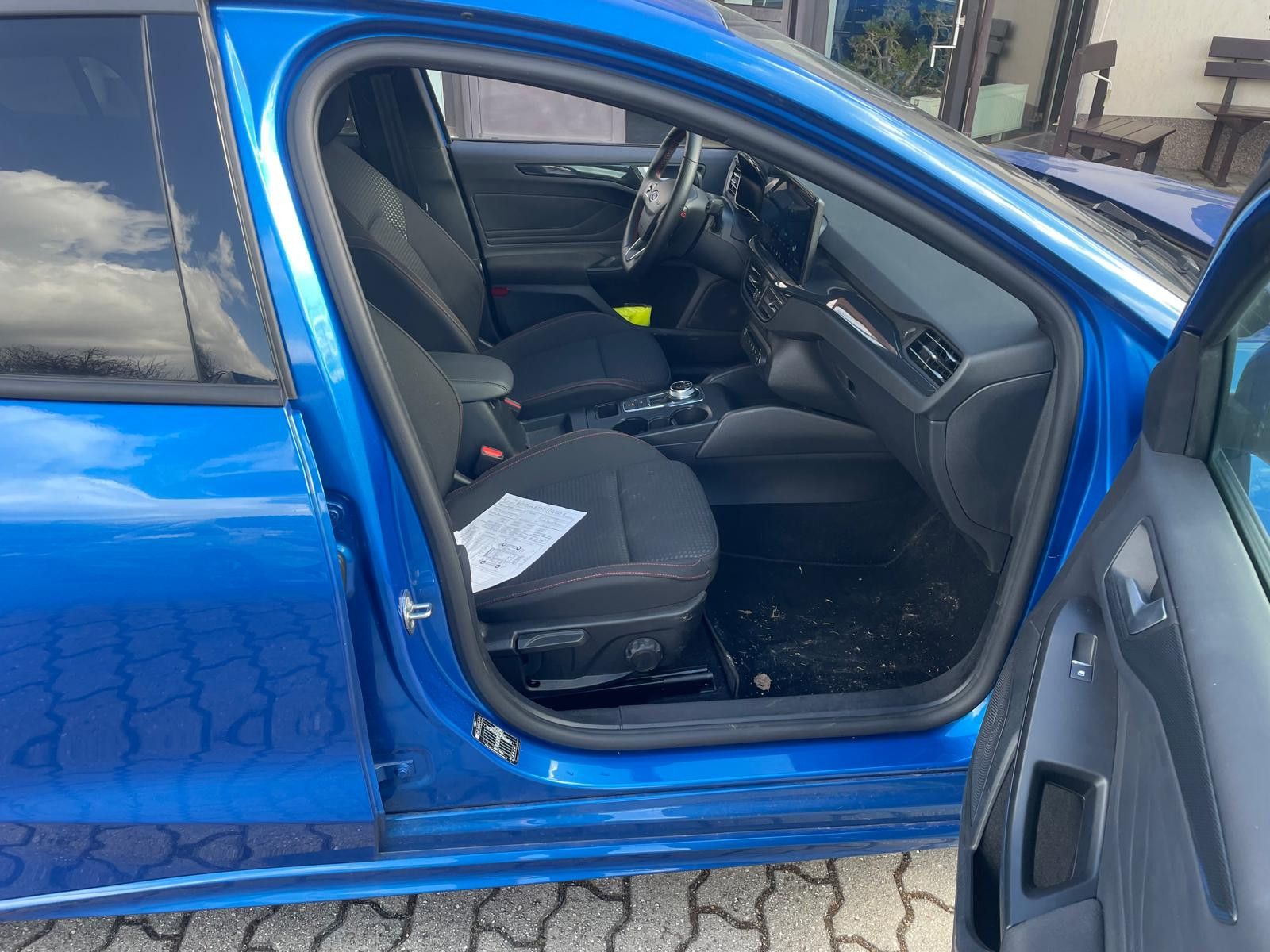 Ford Focus Turnier ST-Line 1.5 Autom,Navi,ALU,Allwett