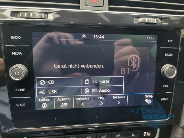 Volkswagen Golf VII 1.5 TSI DSG Highline R-Line - Samsaru's Car Outlet
