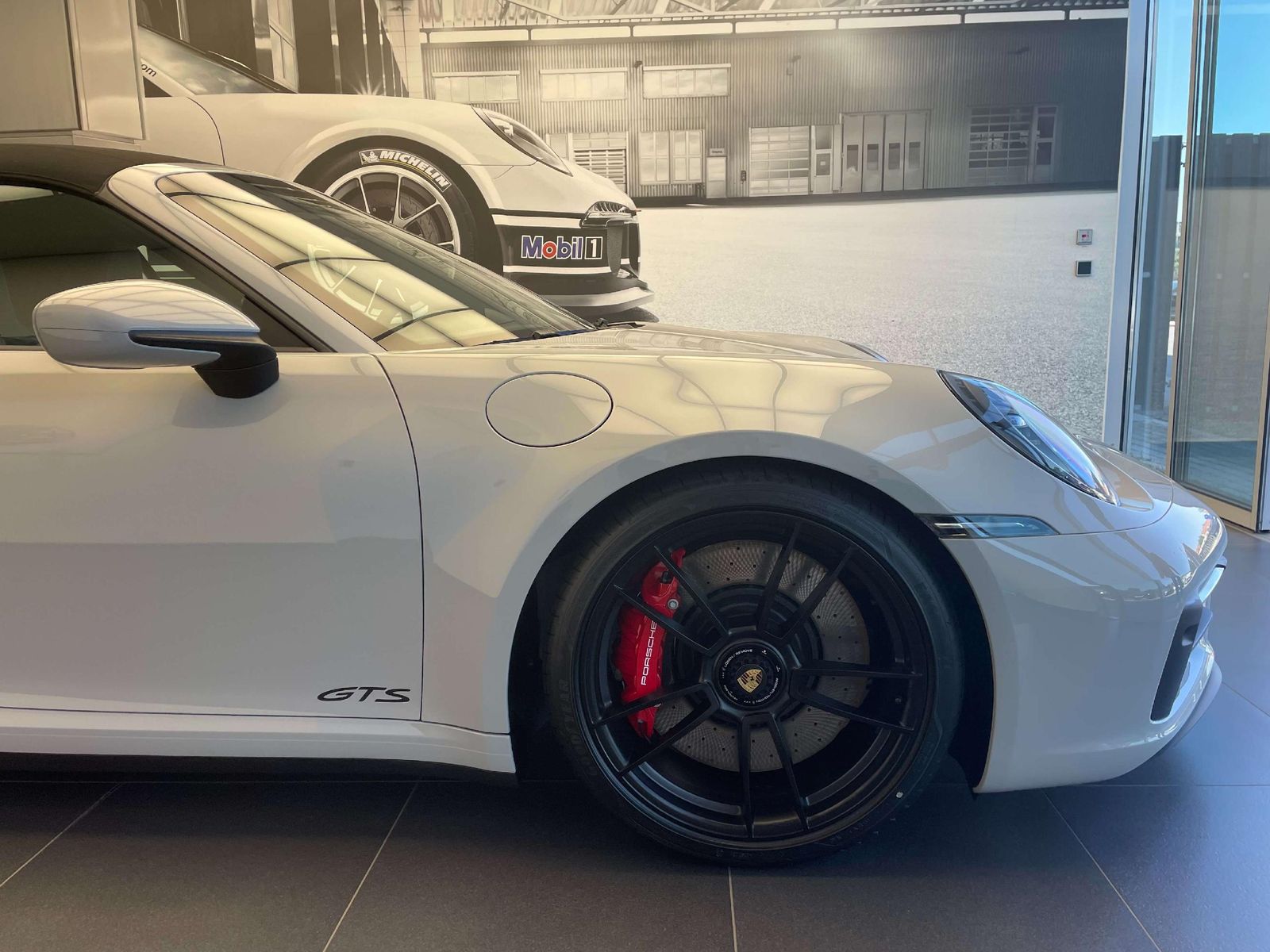 Porsche 992 Carrera 4 GTS Cab. Lift Inno Matrix Bose 18-