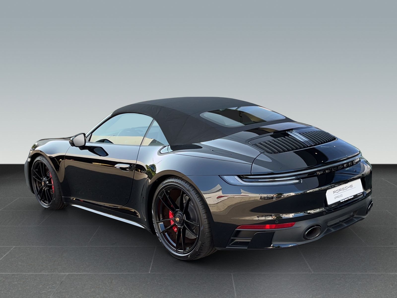 Porsche 992 (911) Carrera 4 GTS Cabriolet - BOSE - ParkA