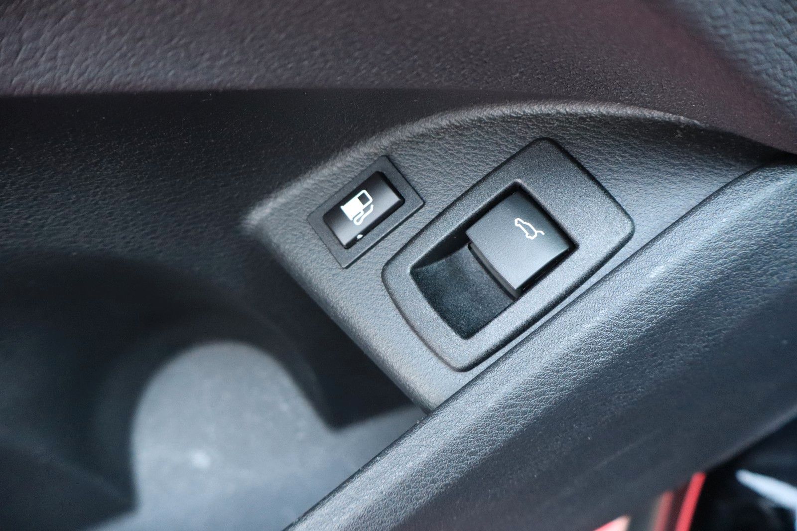 BMW X1 xDrive 25 e Advantage - Samsaru's Car Outlet