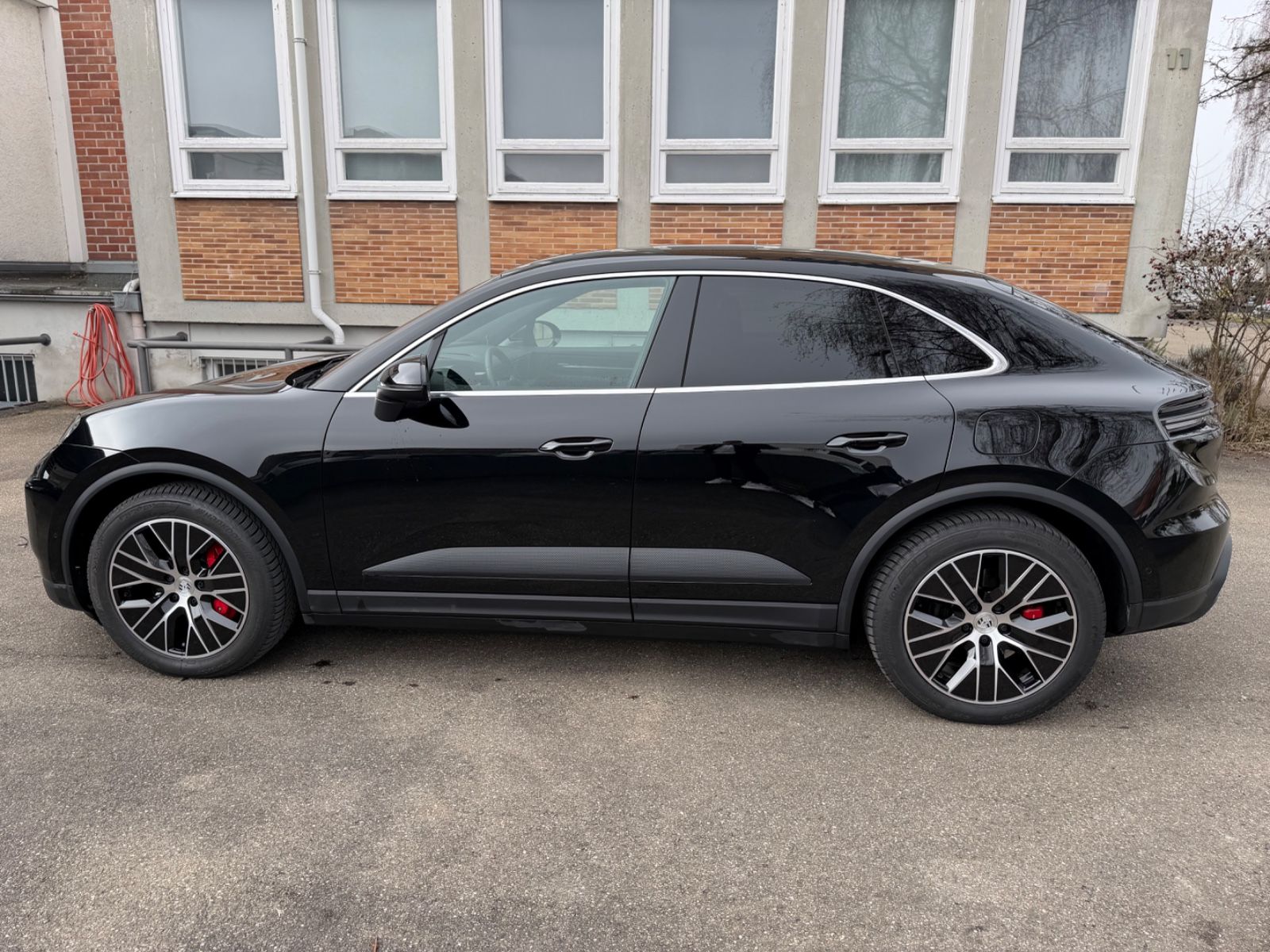Porsche Macan Electric 4 S Pano Air Matrix LED Bose ACC