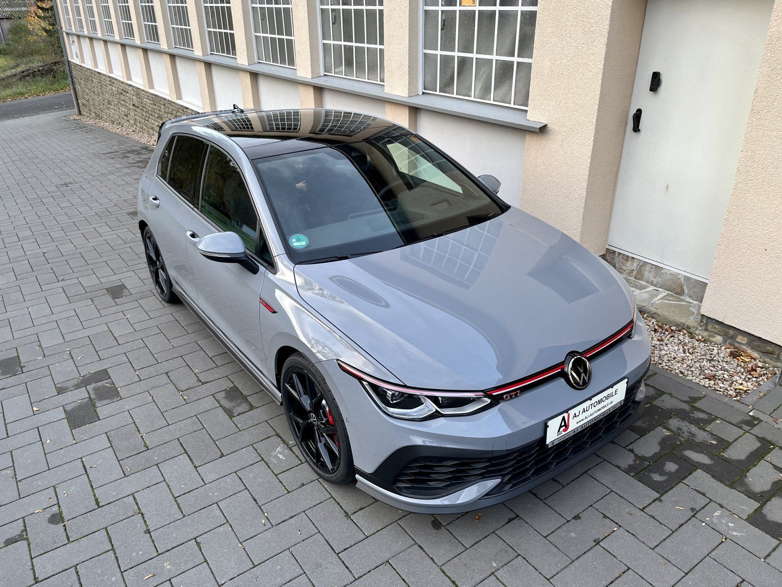 Volkswagen Golf 8 VIII GTI Clubsport - Samsaru's Car Outlet