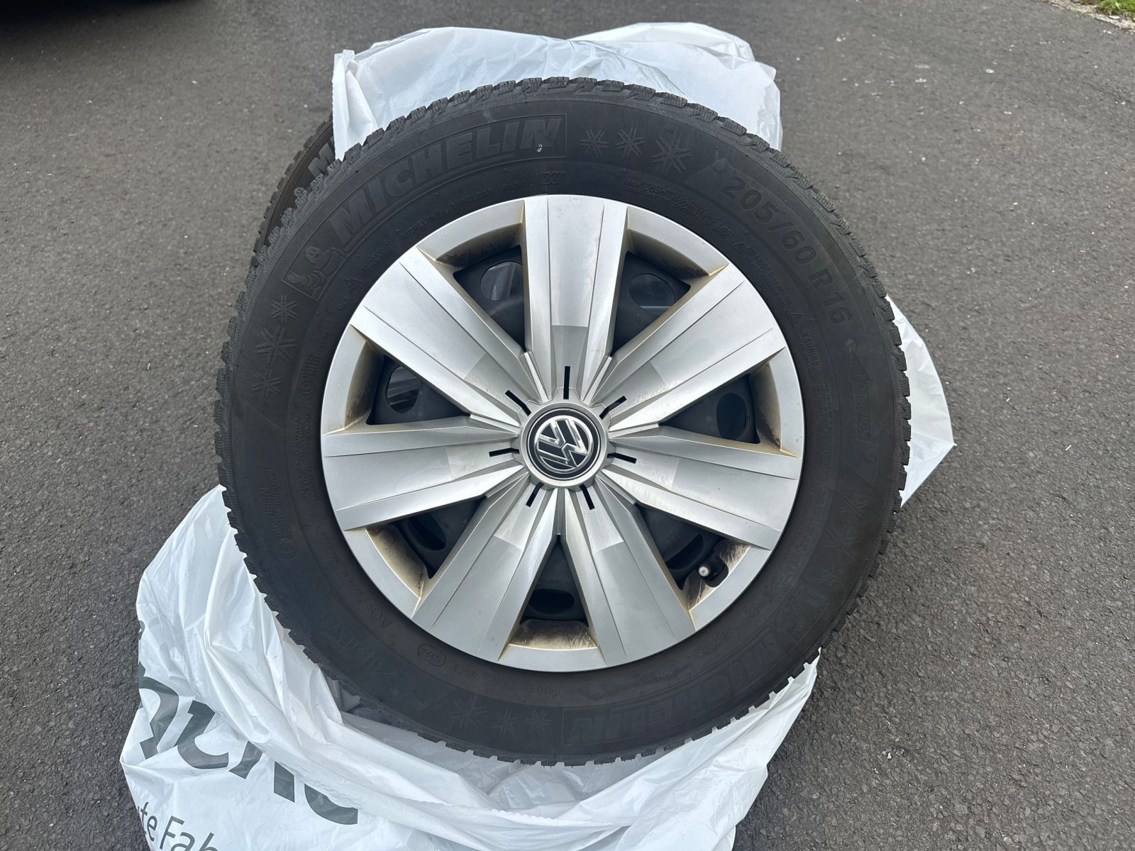 Volkswagen T-Roc 2.0 TDI Sport 4Motion - Samsaru's Car Outlet