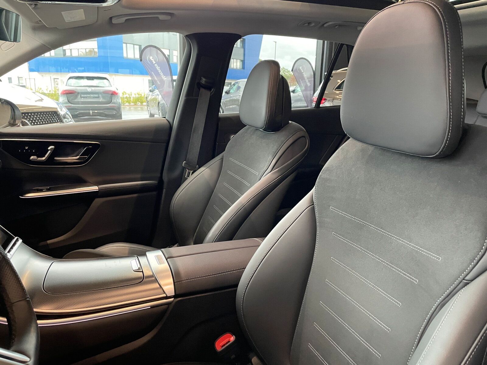 Mercedes-Benz GLC 300 4M AMG ADVANCED+ PANO DIGITALLIGHT AHK