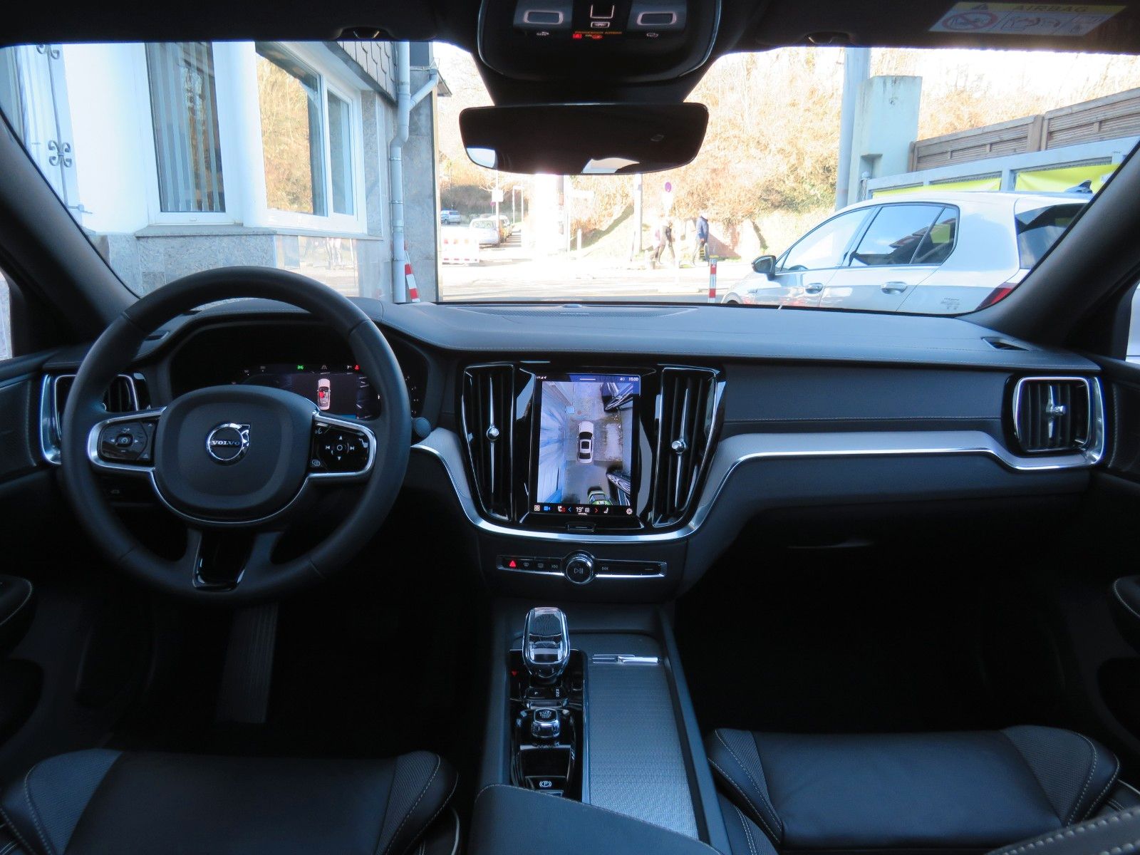 Volvo S60 Ultimate Dark AWD // Pano, Pilot, 360°