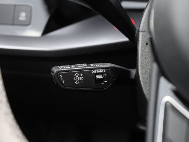 Audi A3 Sportback 35 TDI Advanced LM18 Sports. Navi+