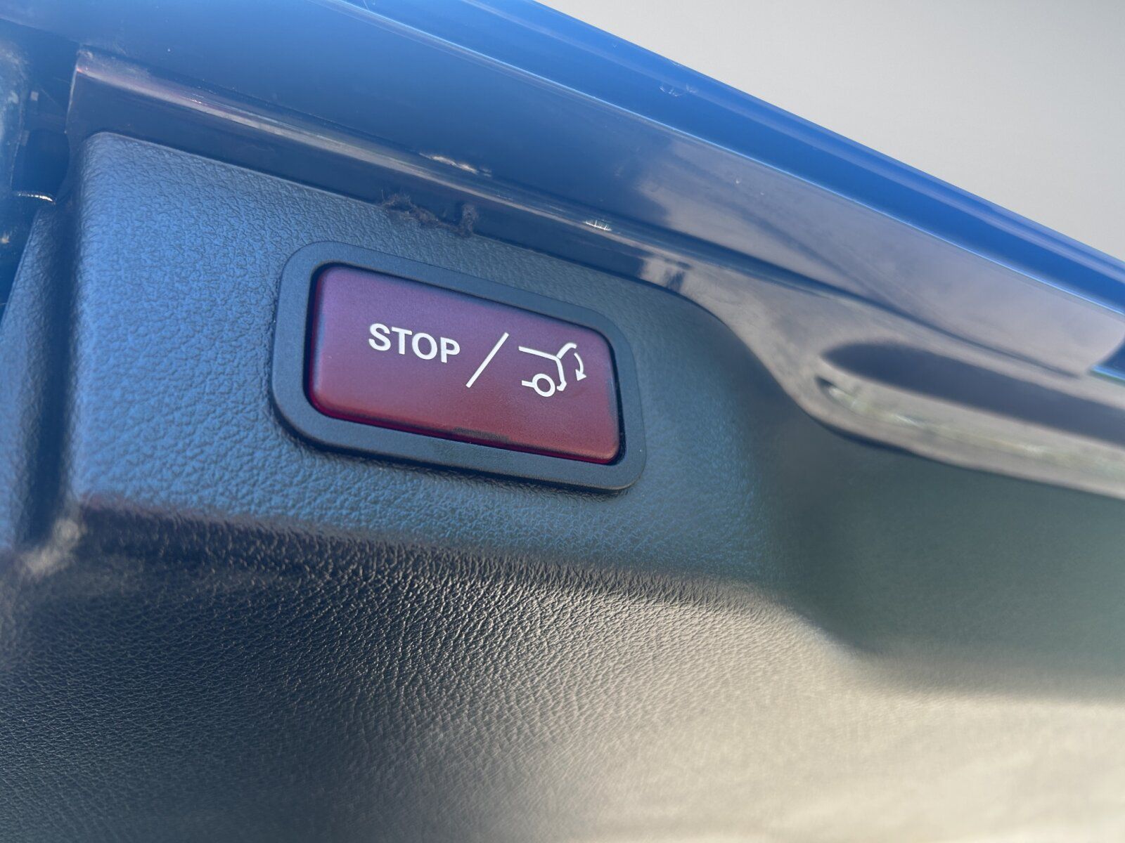 Mercedes-Benz V 300 d - Samsaru's Car Outlet