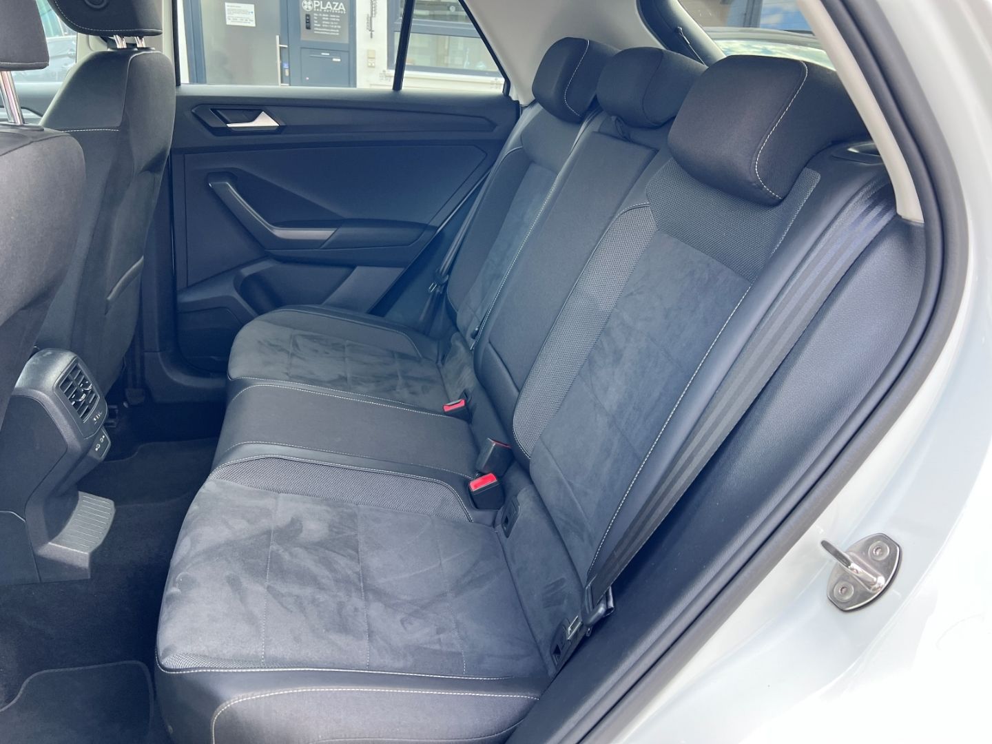 Volkswagen T-Roc 1.0TSI Style - Samsaru's Car Outlet