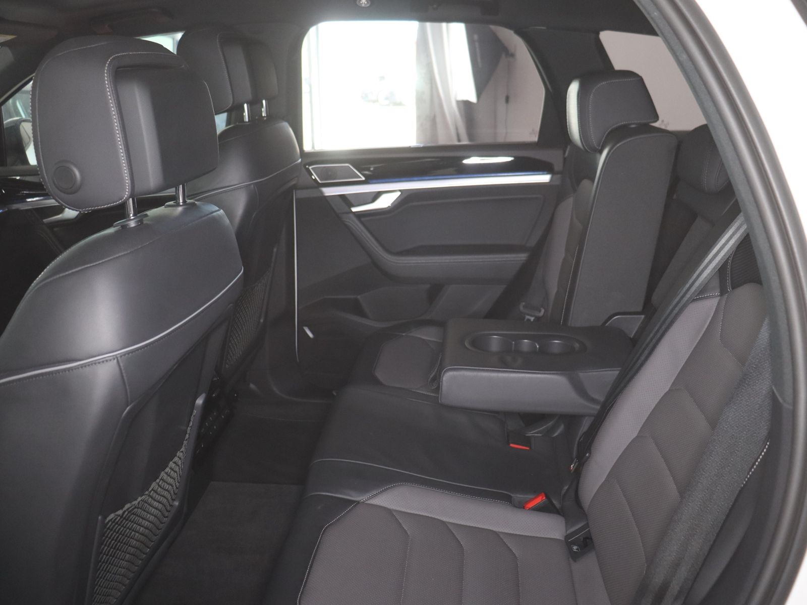 Volkswagen Touareg R-Line Black Style 3.0TDI 582,-ohne Anza