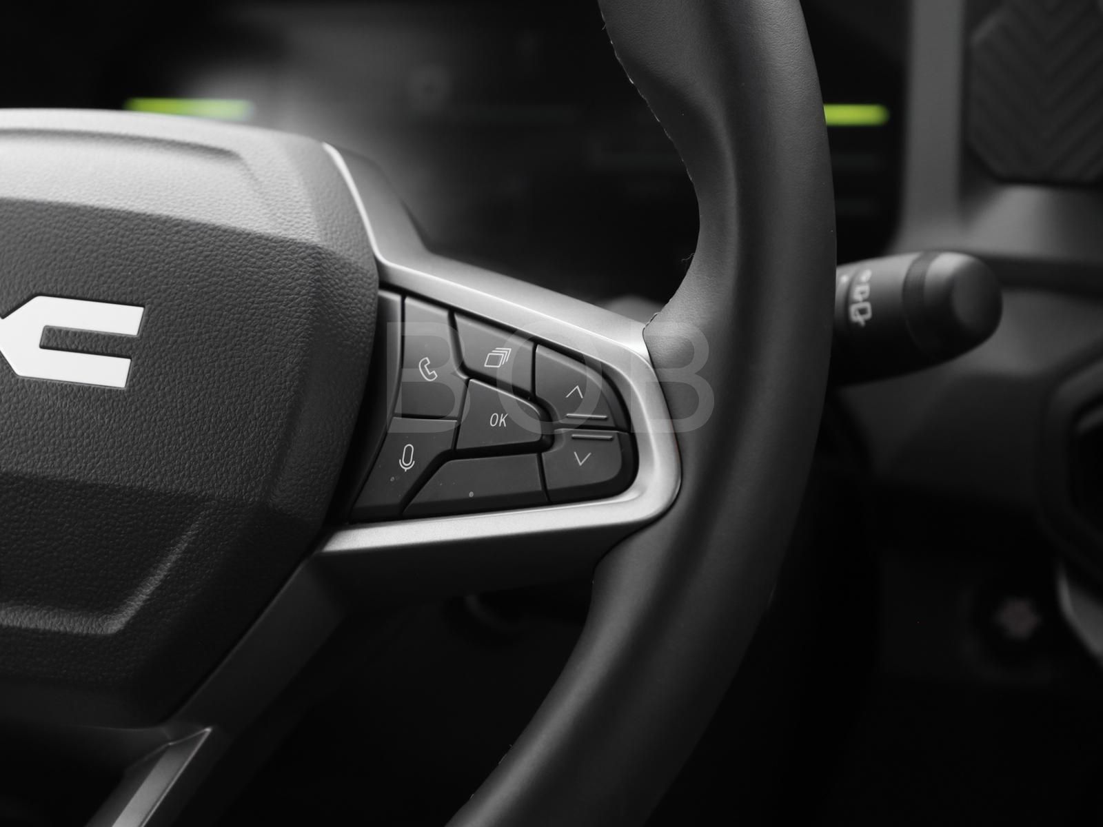 Dacia Duster Extreme HYBRID 140 - Samsaru's Car Outlet