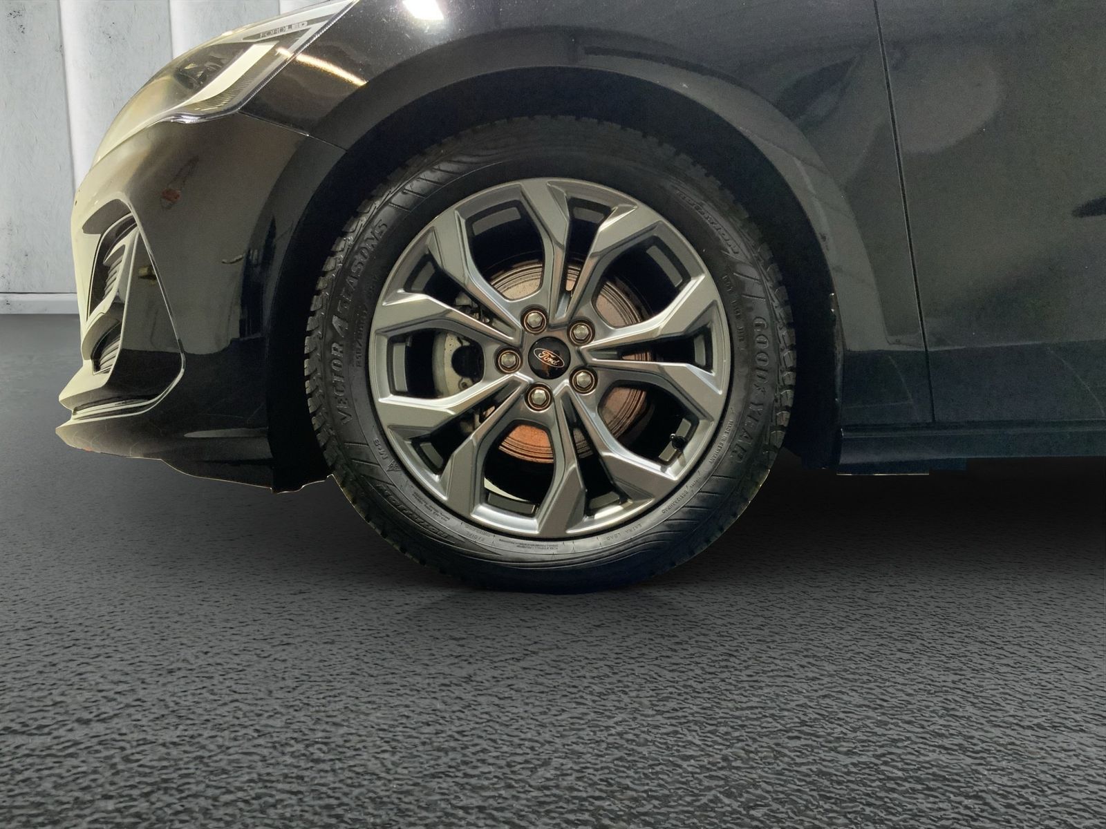 Ford Focus ST-Line Turnier Aut.*ACC*KAM*NAVI*LED*WINT